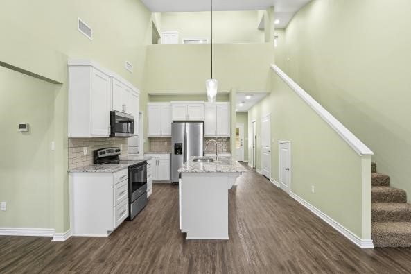 806 S Newsom Street Mineola TX 75773