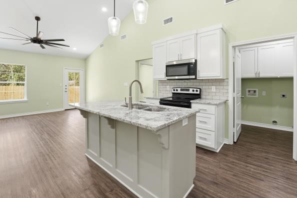 806 S Newsom Street Mineola TX 75773