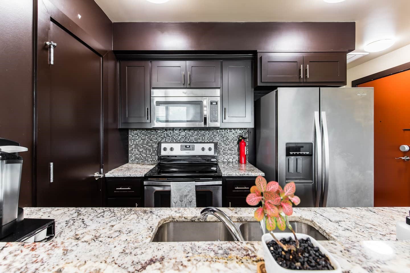 1125 S Jennings Avenue Fort Worth TX 76104