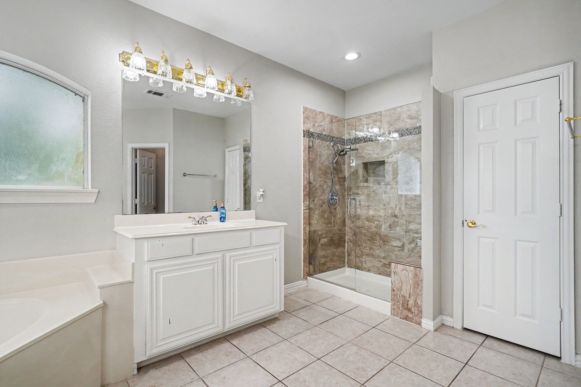 8660 Lariat Circle Fort Worth TX 76244