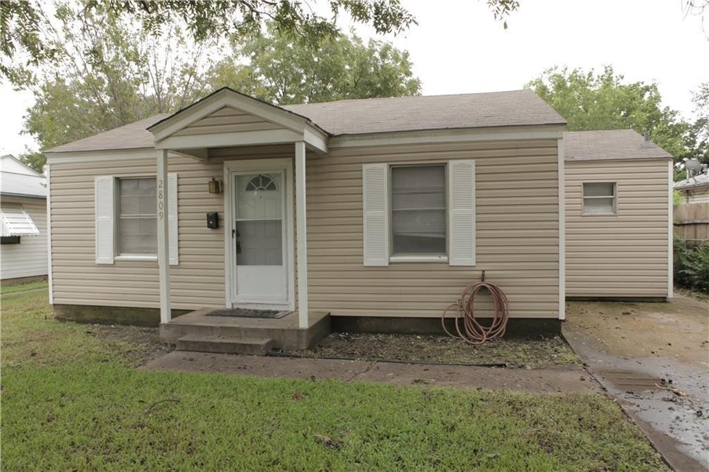 2809 S Hills Avenue Fort Worth TX 76109