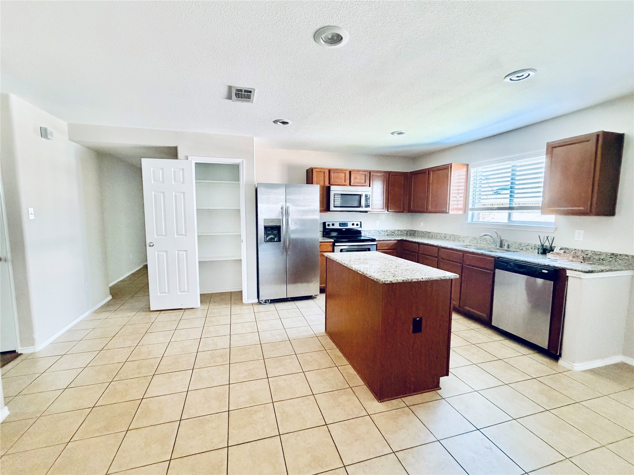 6928 Derbyshire Drive Fort Worth TX 76137