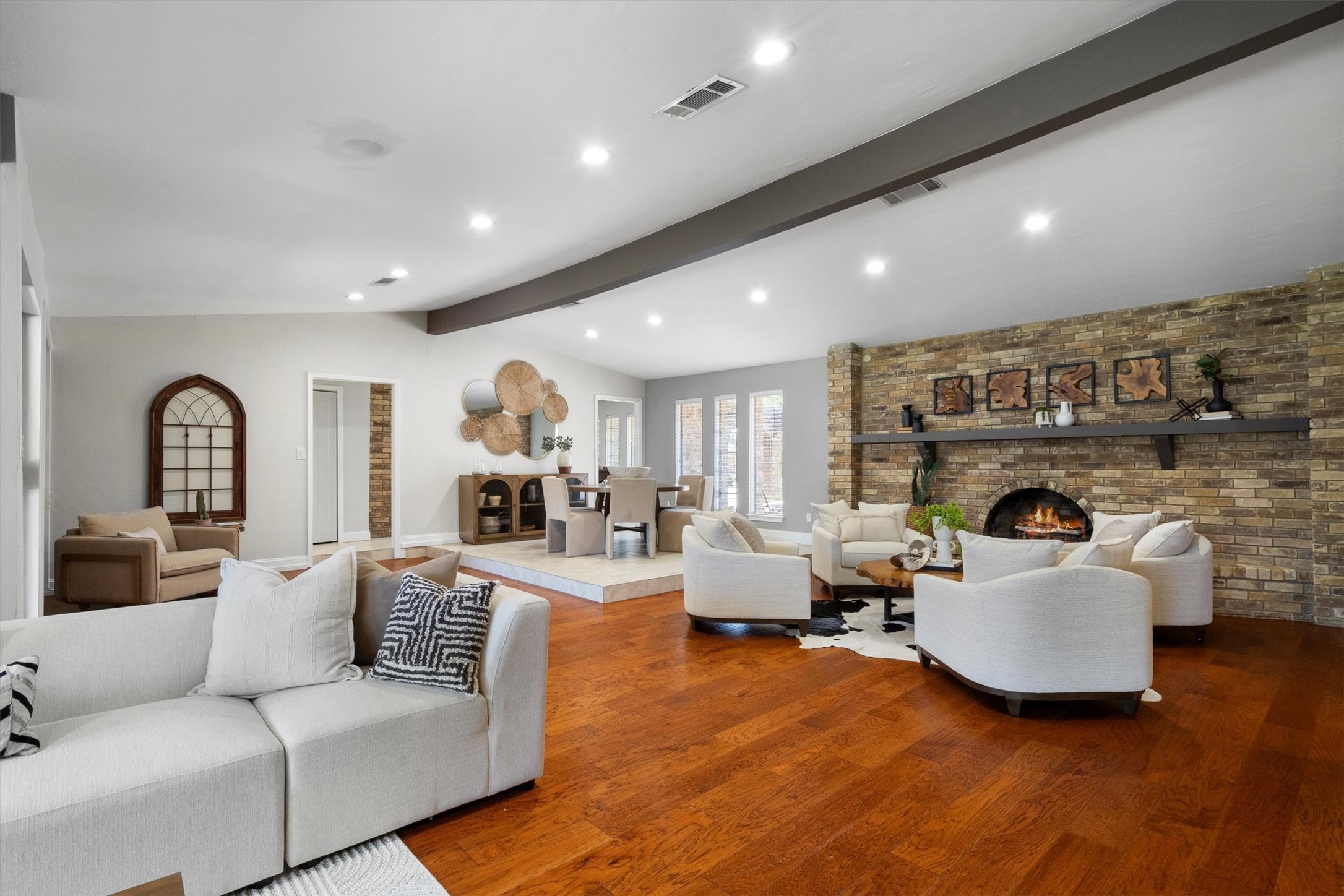 2016 Pembrooke Place Denton TX 76205