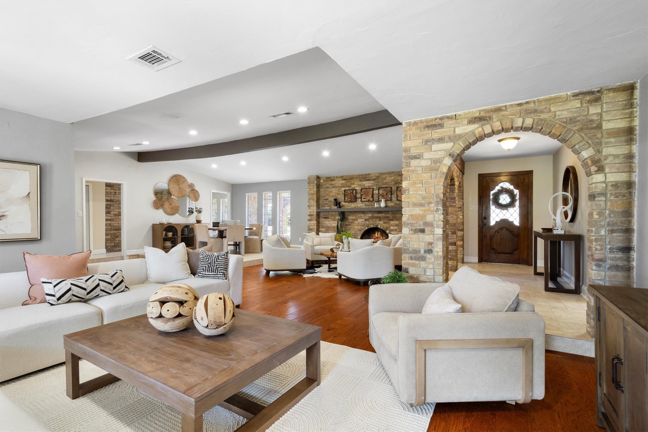 2016 Pembrooke Place Denton TX 76205