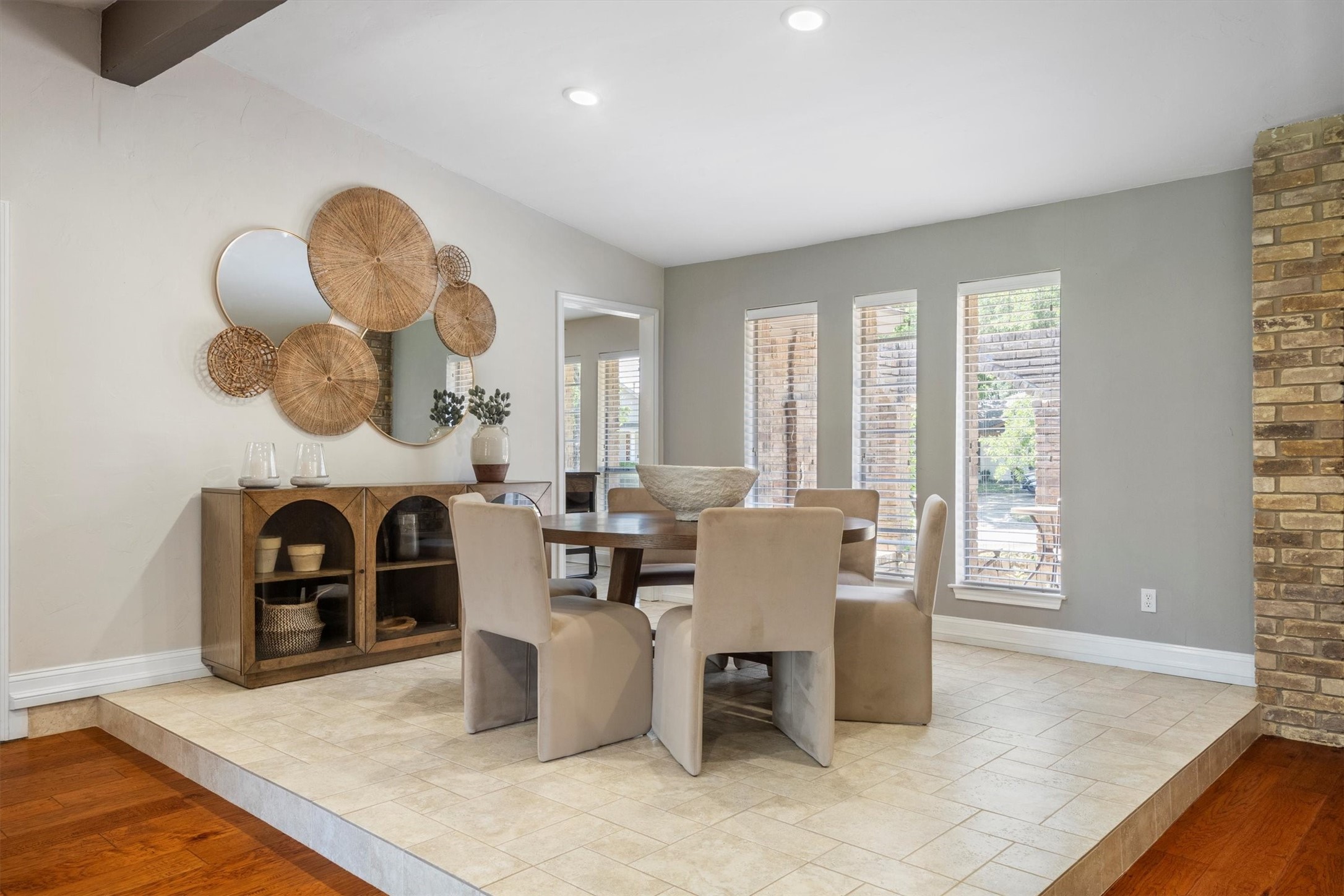 2016 Pembrooke Place Denton TX 76205