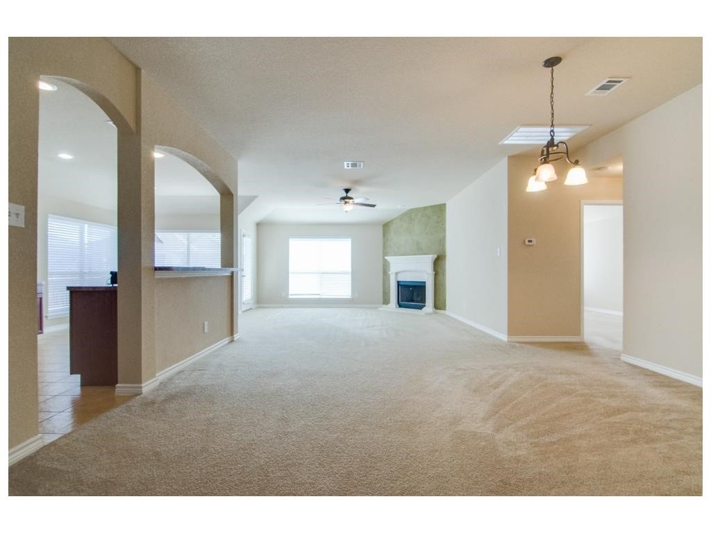 9117 Nathan Drive White Settlement TX 76108