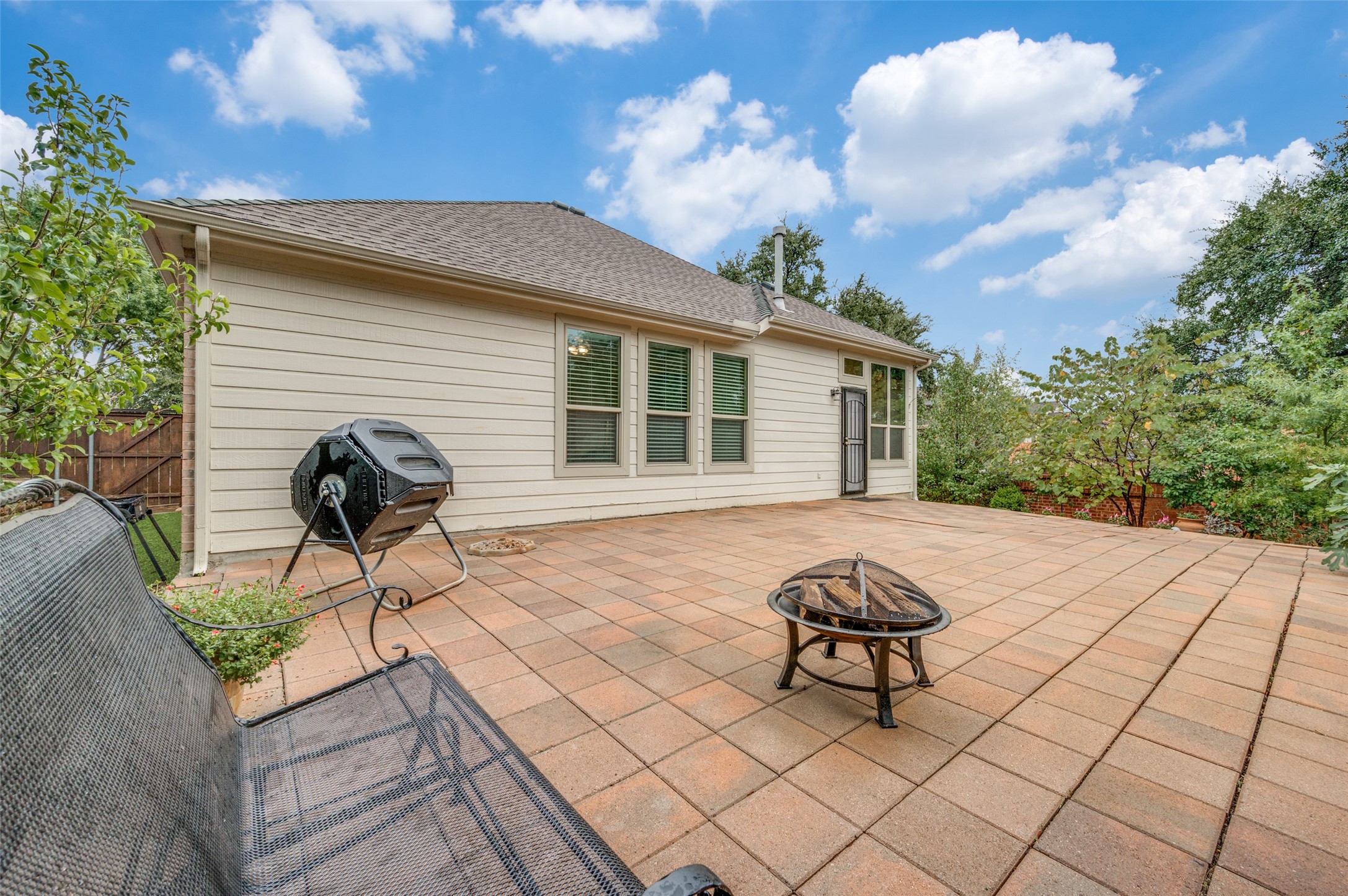 9801 Sunrise Court Irving TX 75063