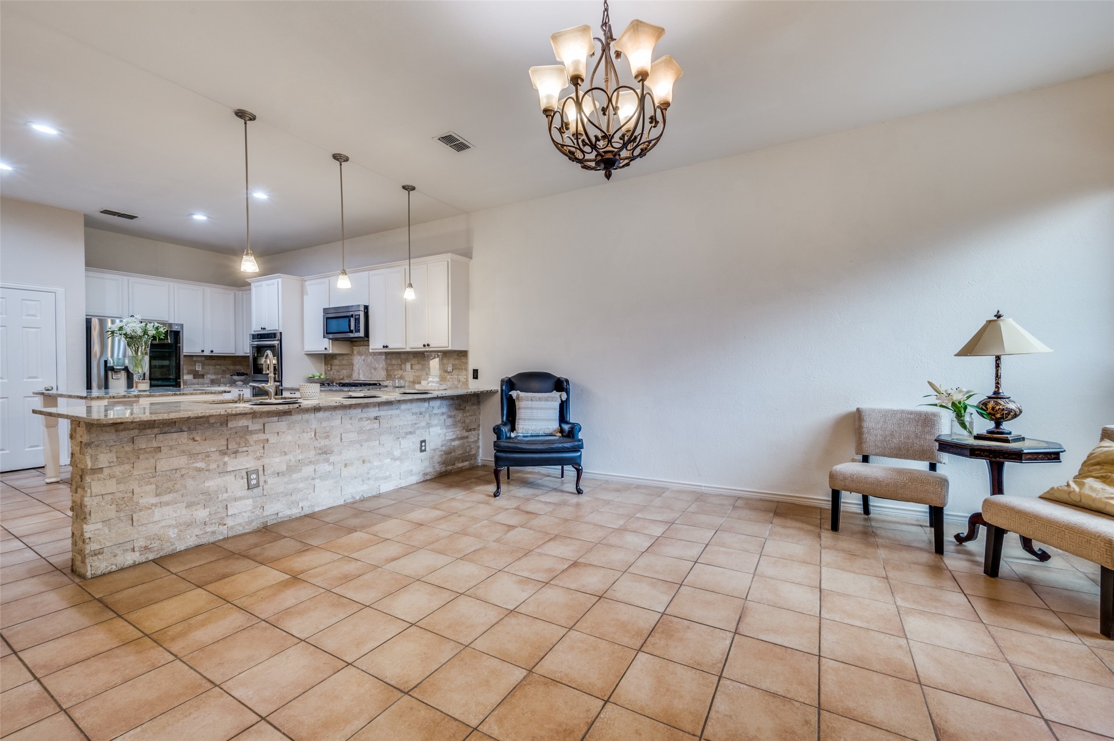 9801 Sunrise Court Irving TX 75063