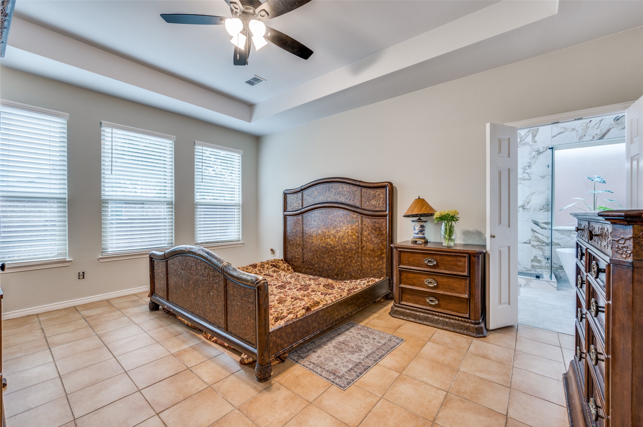 9801 Sunrise Court Irving TX 75063
