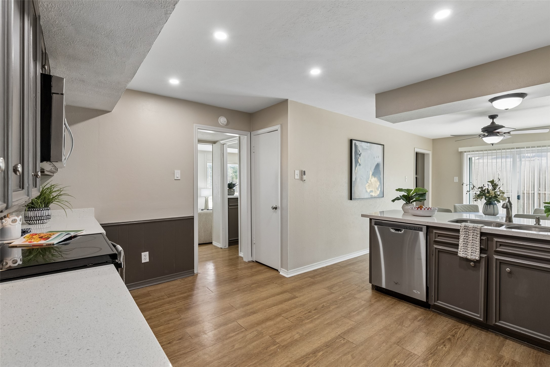 4962 Thunder Road Dallas TX 75244
