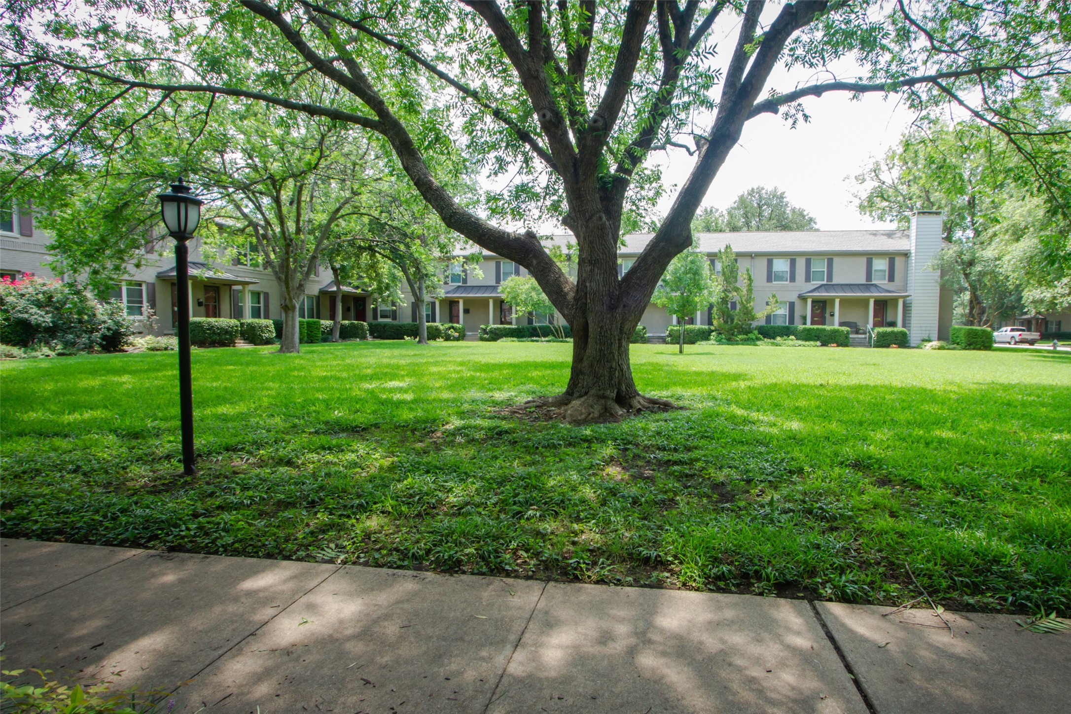 6438 Bordeaux Avenue Dallas TX 75209