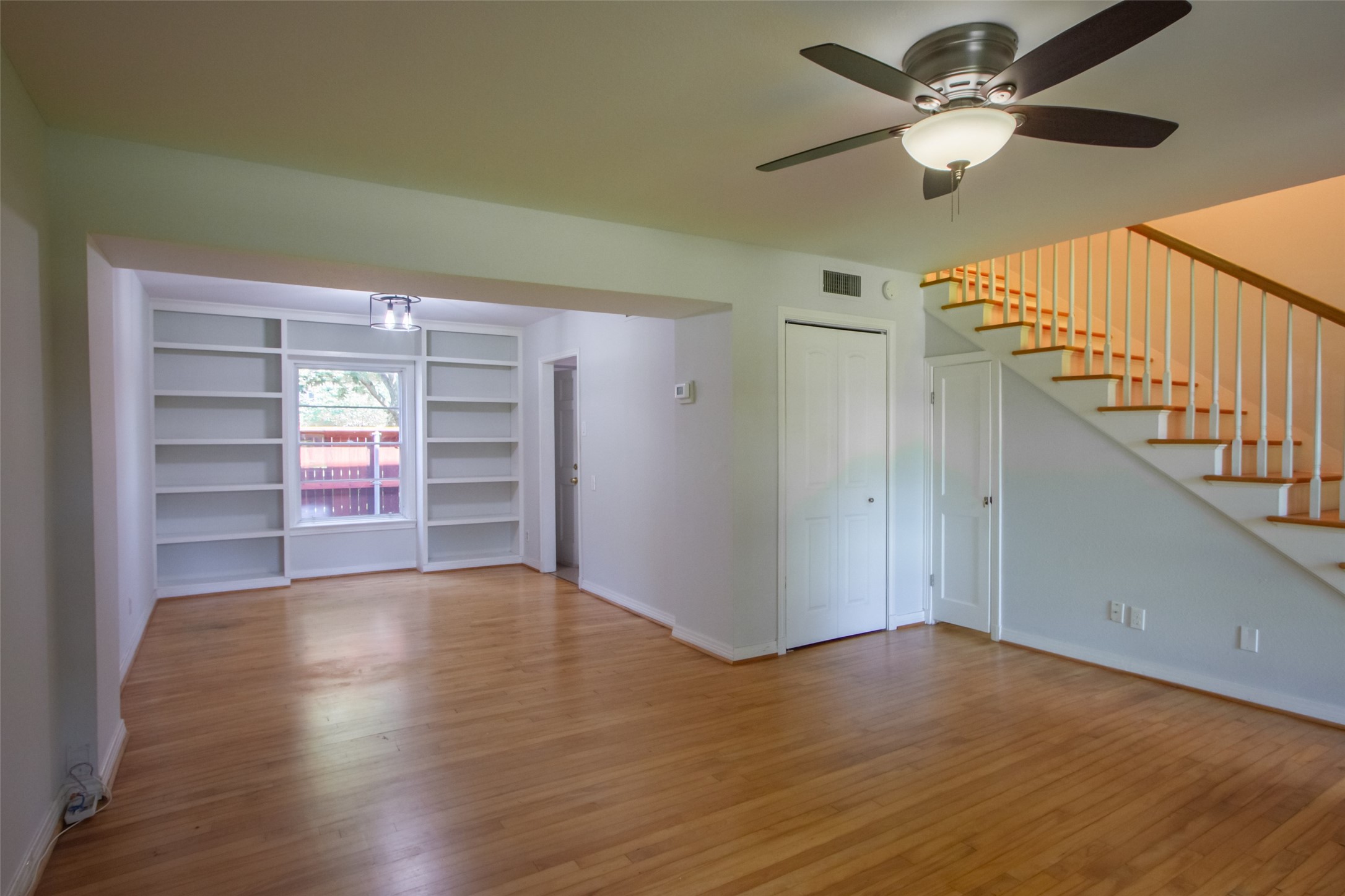 6438 Bordeaux Avenue Dallas TX 75209