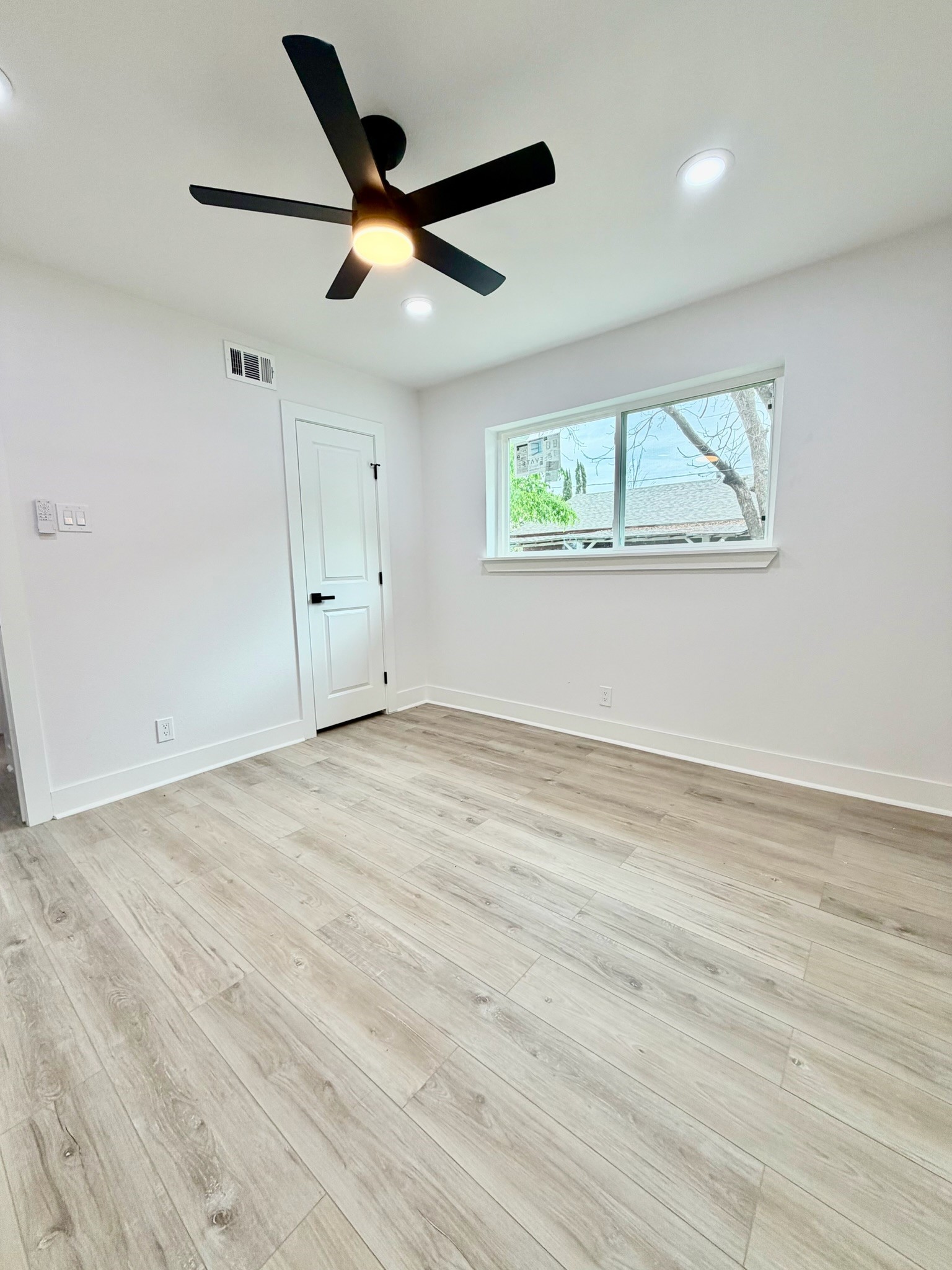 1814 Martin Luther Drive Arlington TX 76010