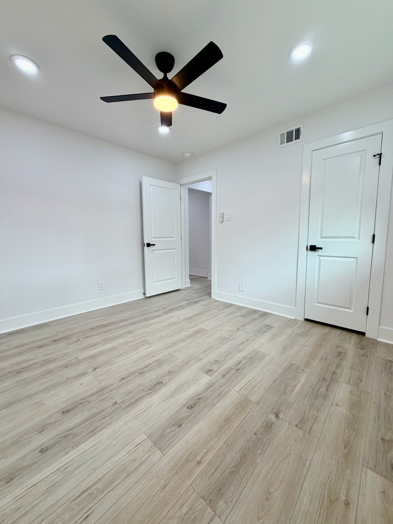 1814 Martin Luther Drive Arlington TX 76010