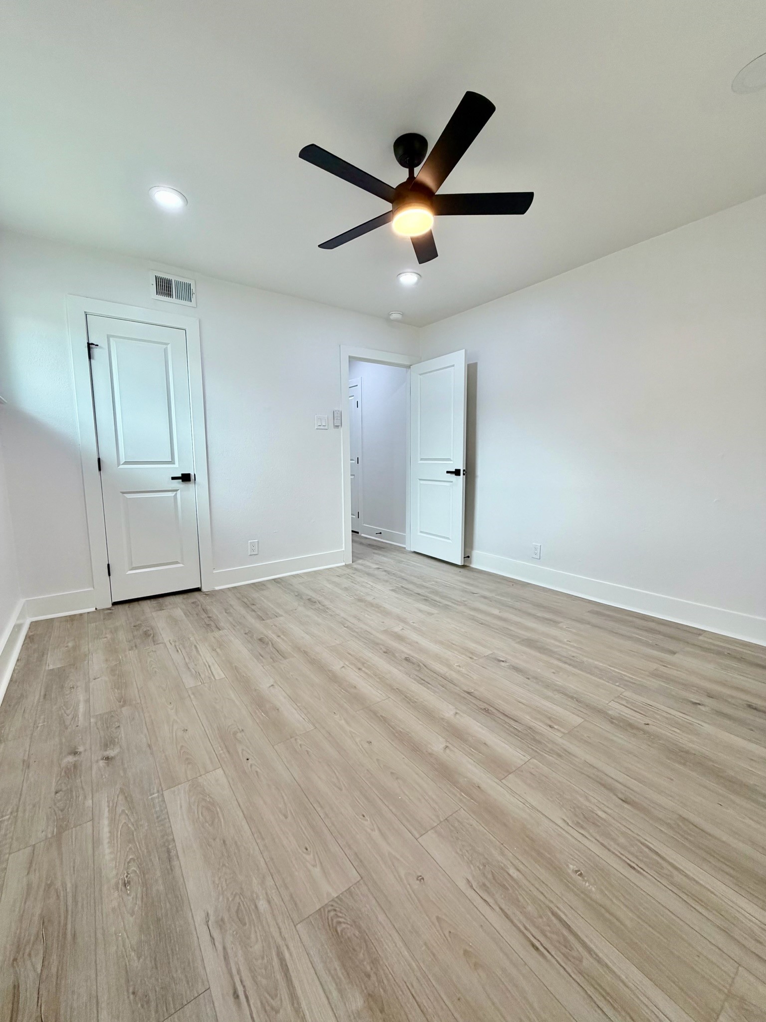 1814 Martin Luther Drive Arlington TX 76010