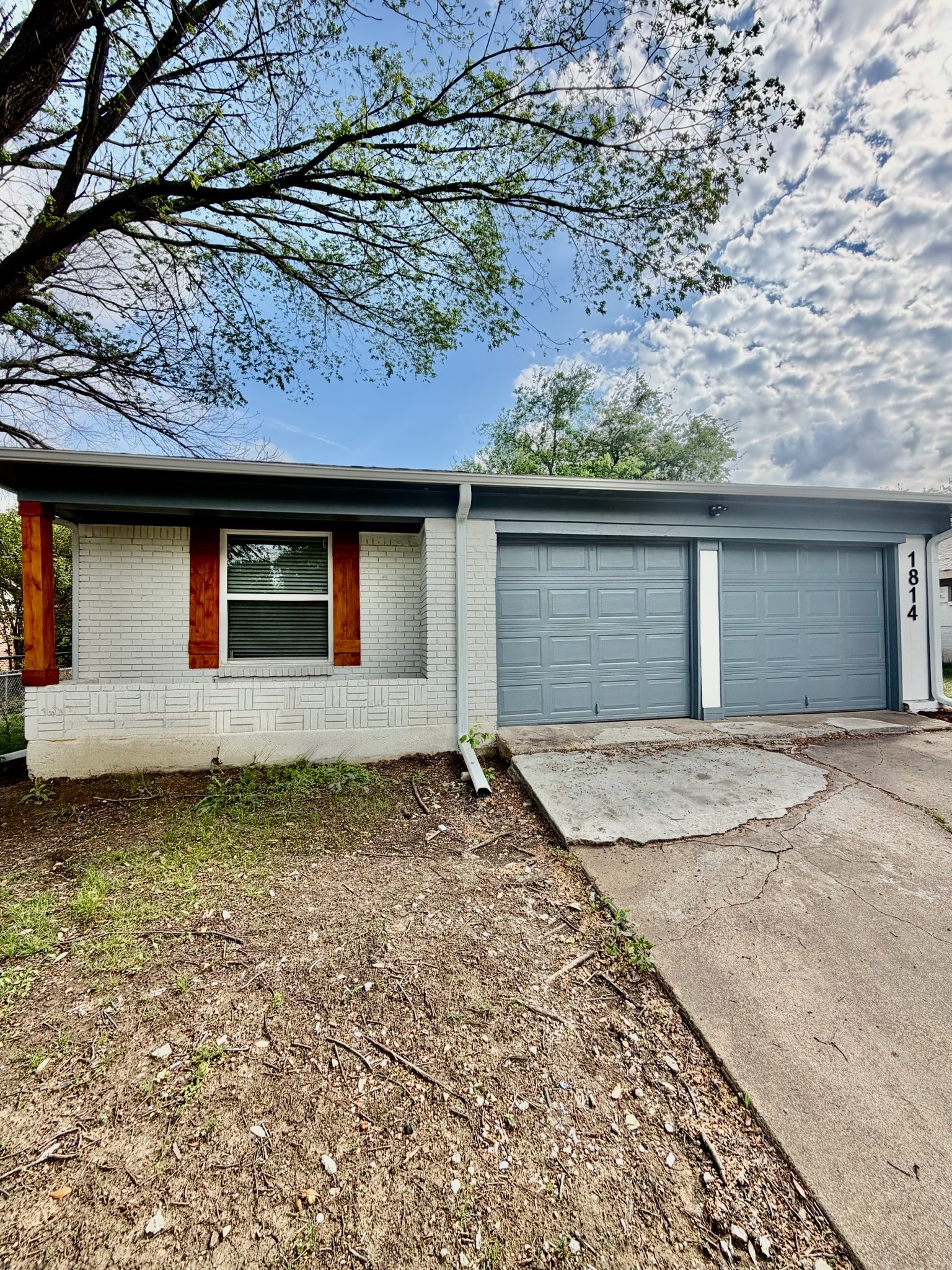 1814 Martin Luther Drive Arlington TX 76010