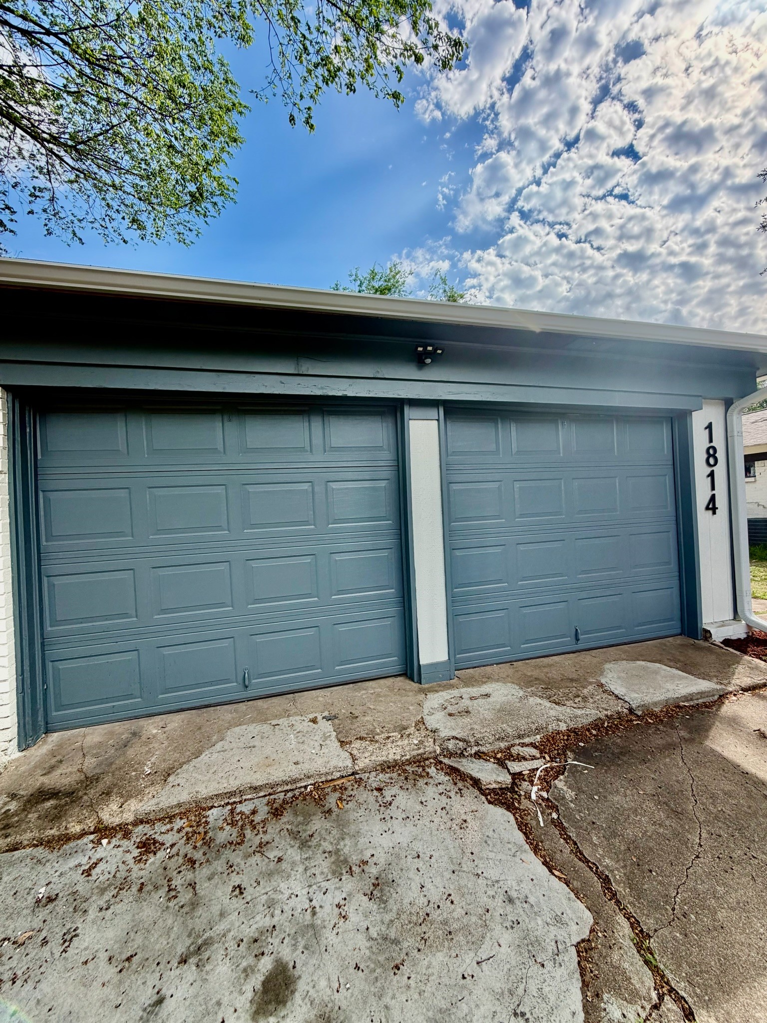 1814 Martin Luther Drive Arlington TX 76010