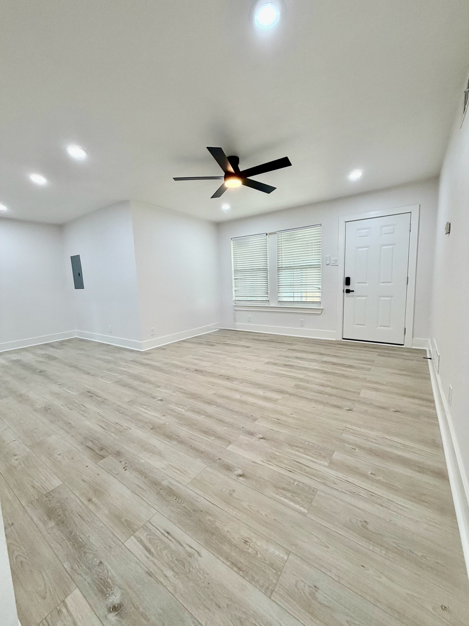 1814 Martin Luther Drive Arlington TX 76010