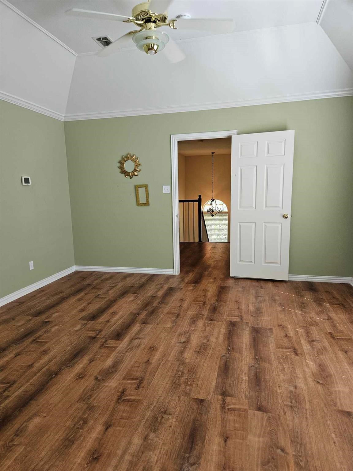 611 Ashbrook Court Euless TX 76039