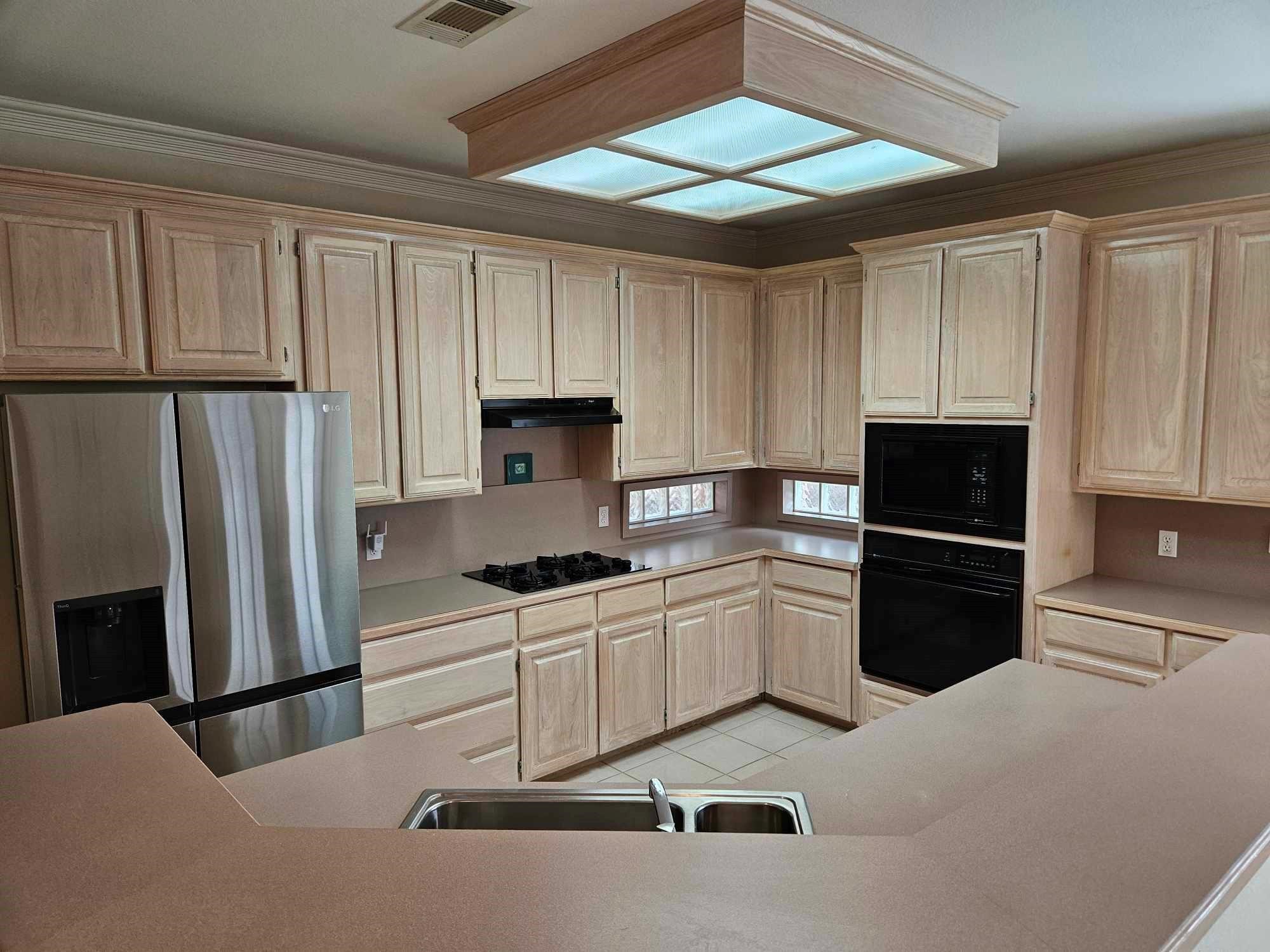 611 Ashbrook Court Euless TX 76039