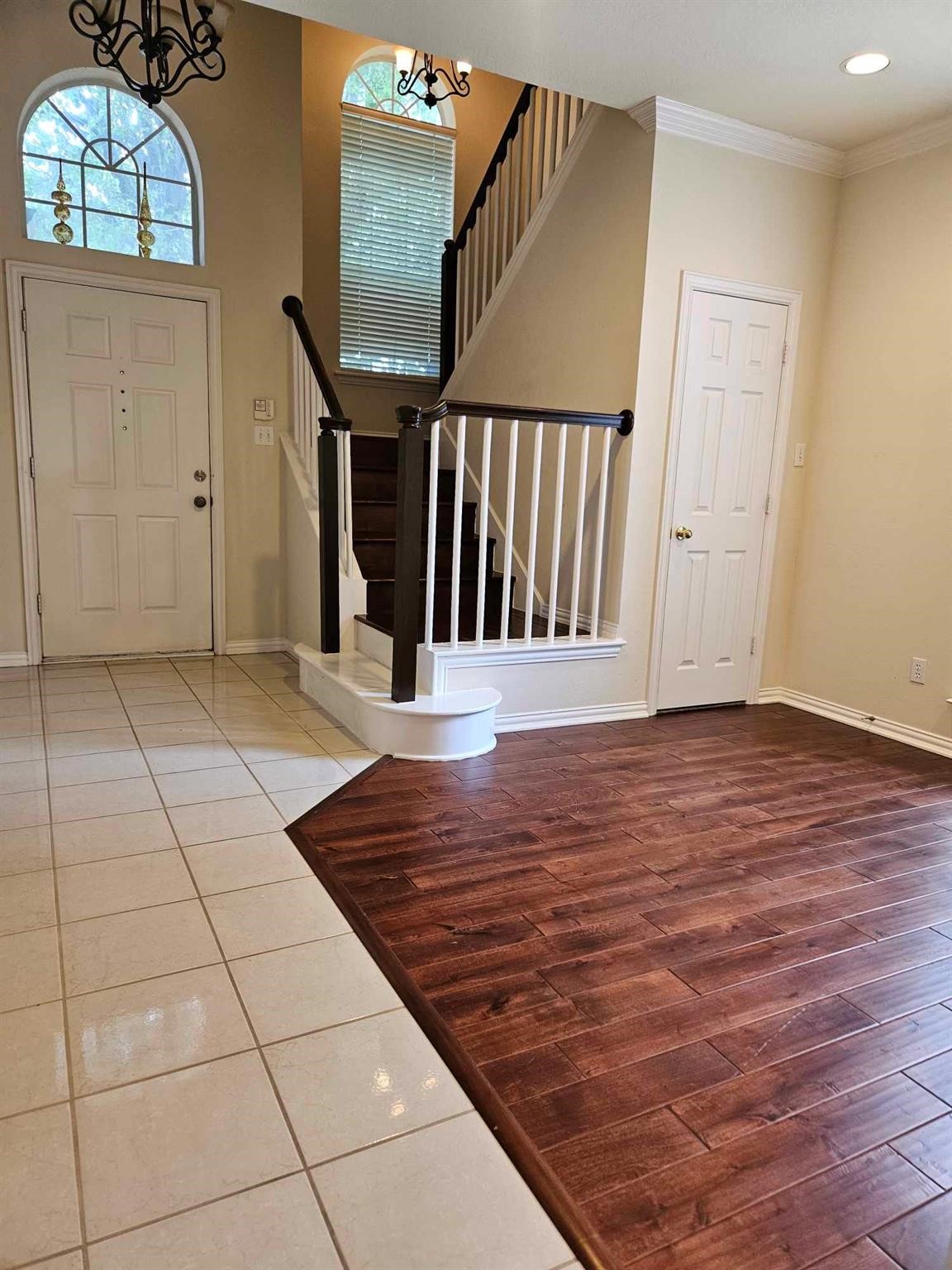 611 Ashbrook Court Euless TX 76039