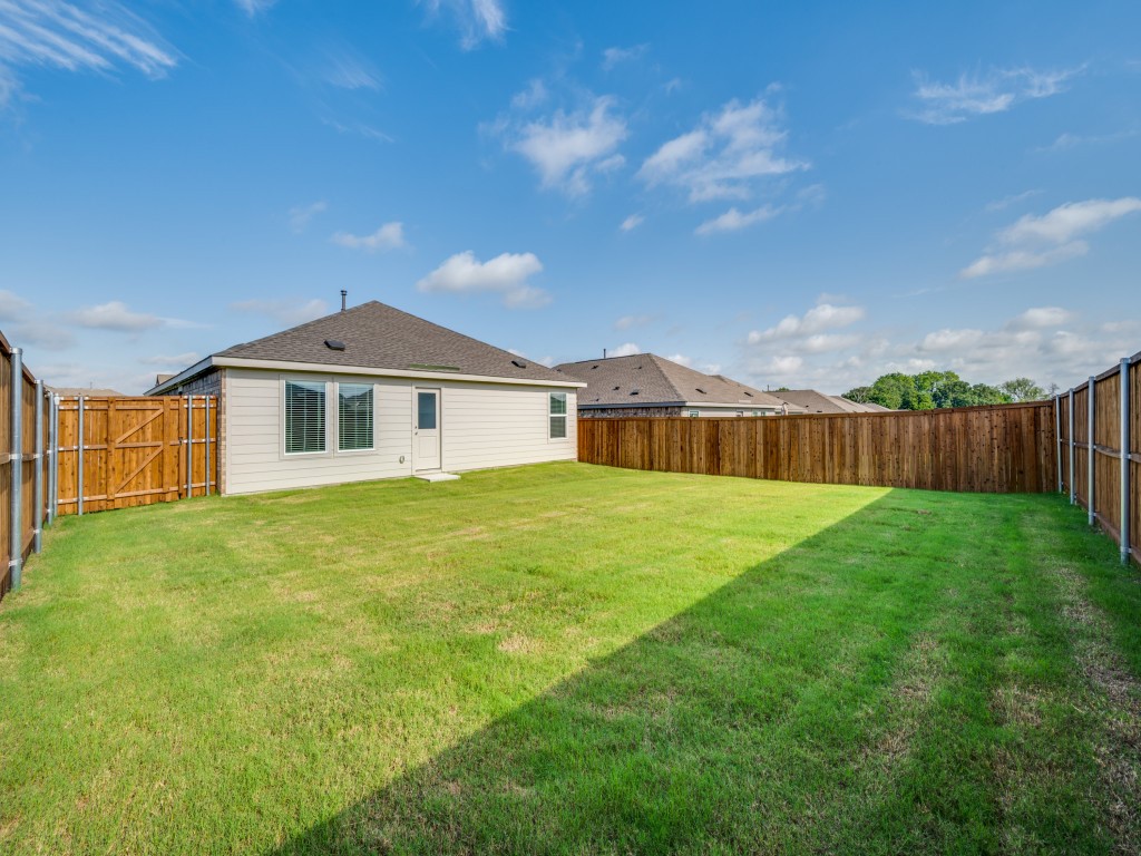 2031 Stable Lane Aubrey TX 76227