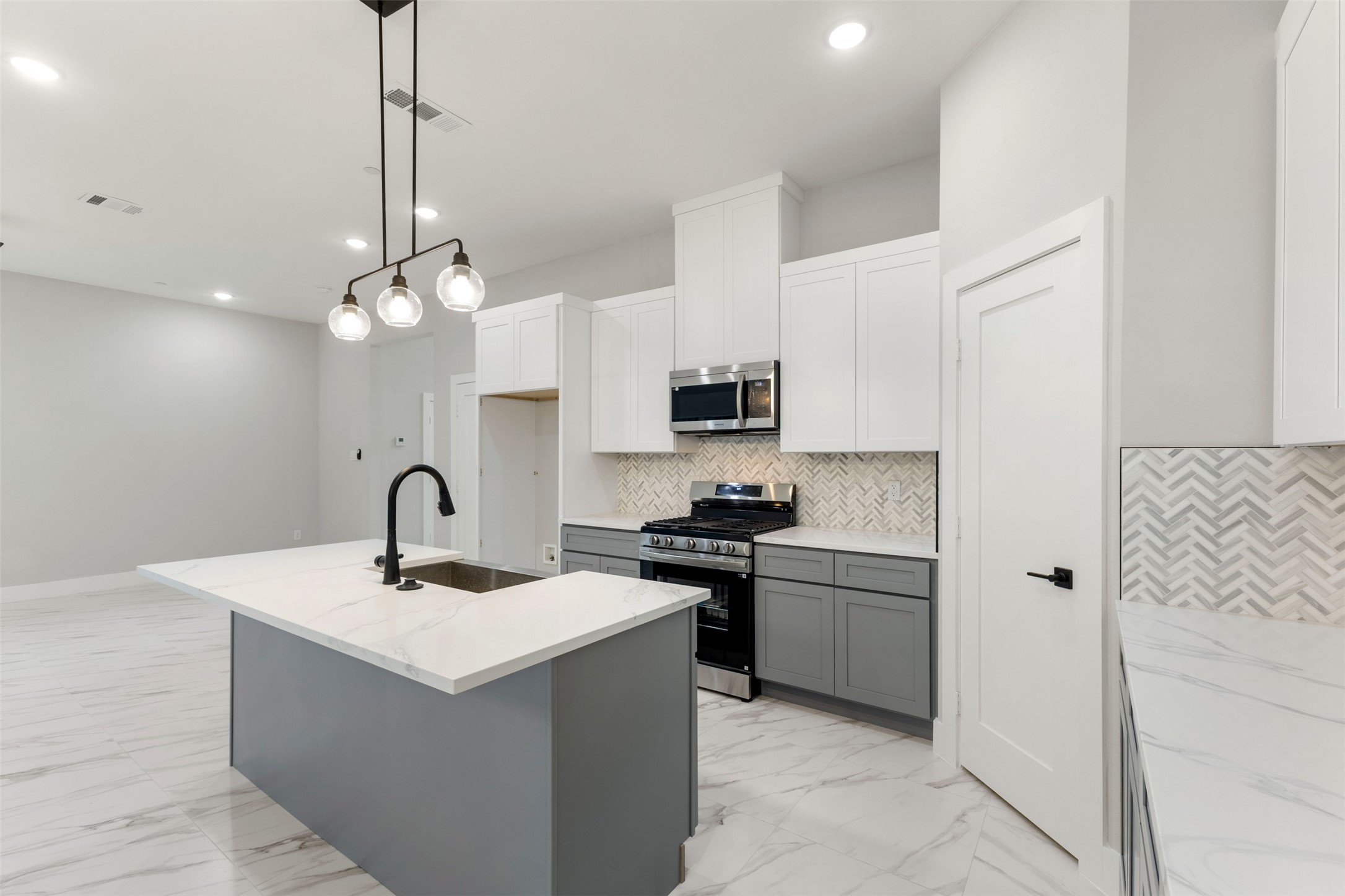 2378 Usman Drive Irving TX 75062