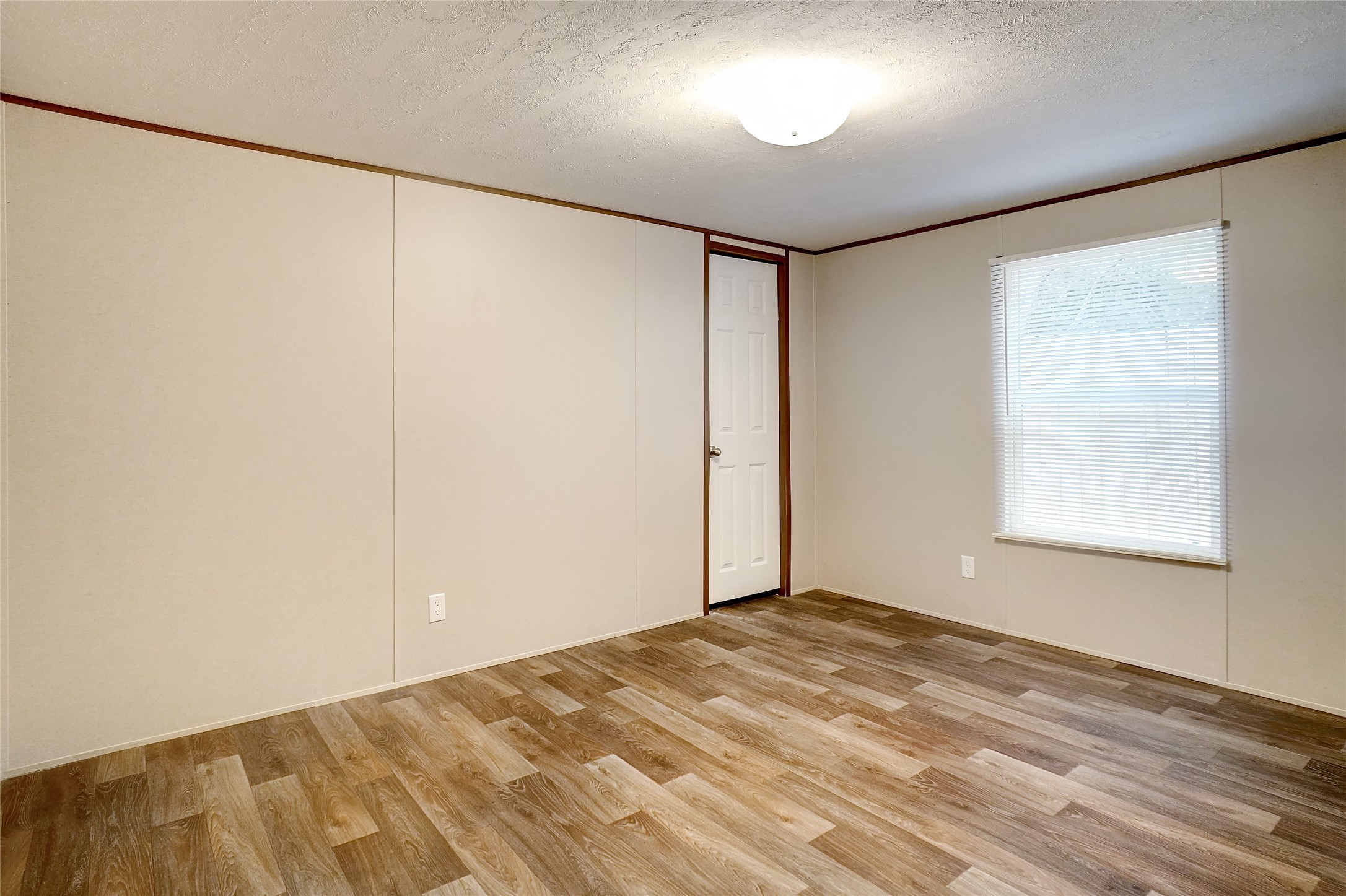 2509 Elk Trail Granbury TX 76048