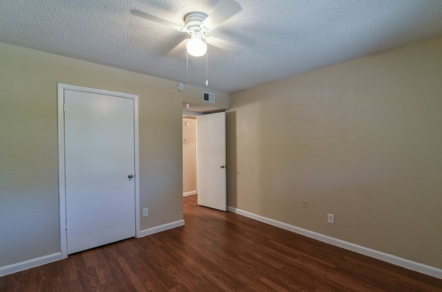 8128 Barclay Street Dallas TX 75227