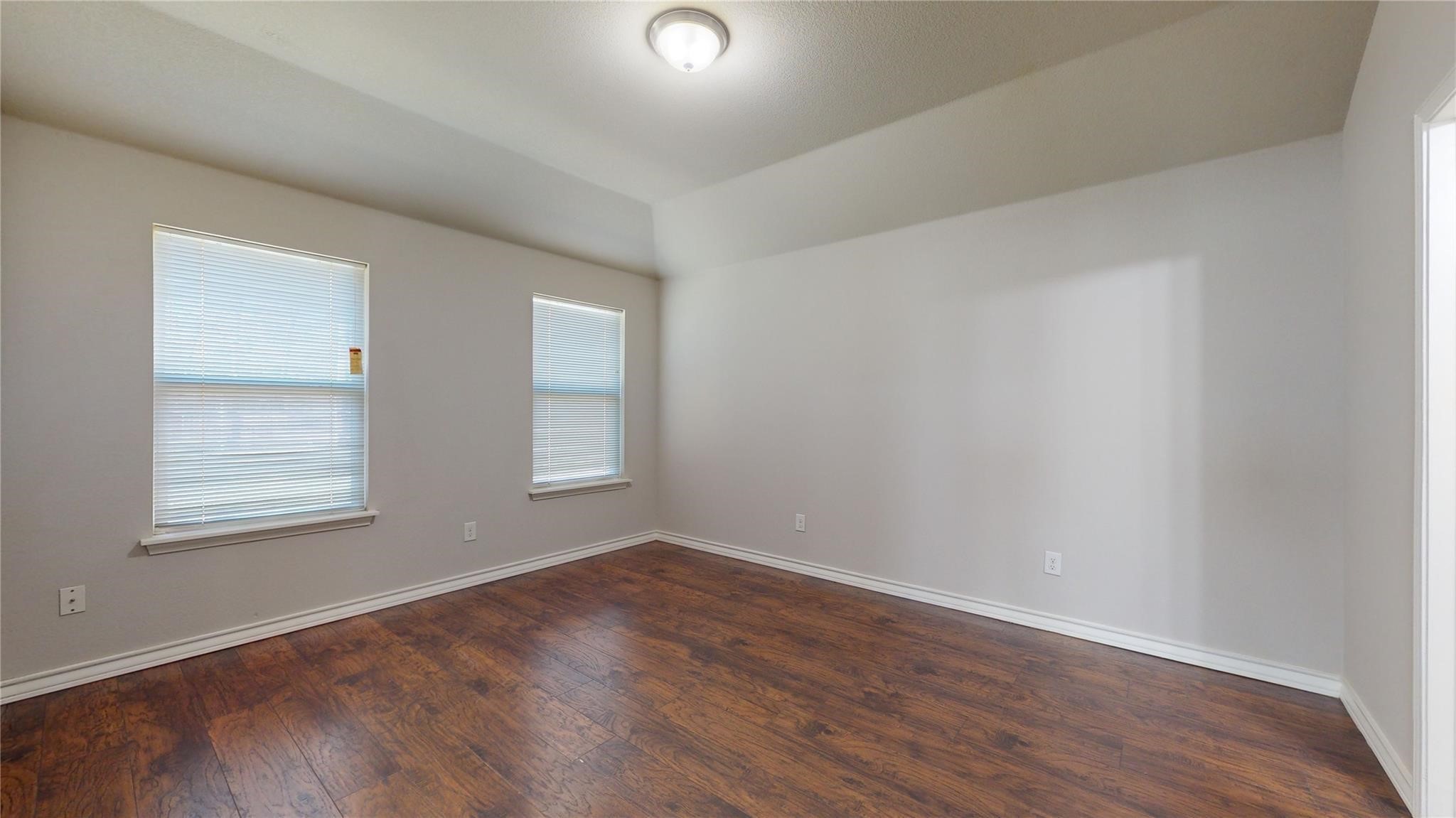2104 Daniel Street Fort Worth TX 76104