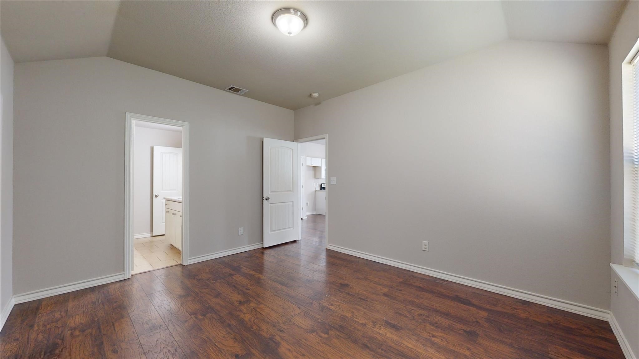 2104 Daniel Street Fort Worth TX 76104