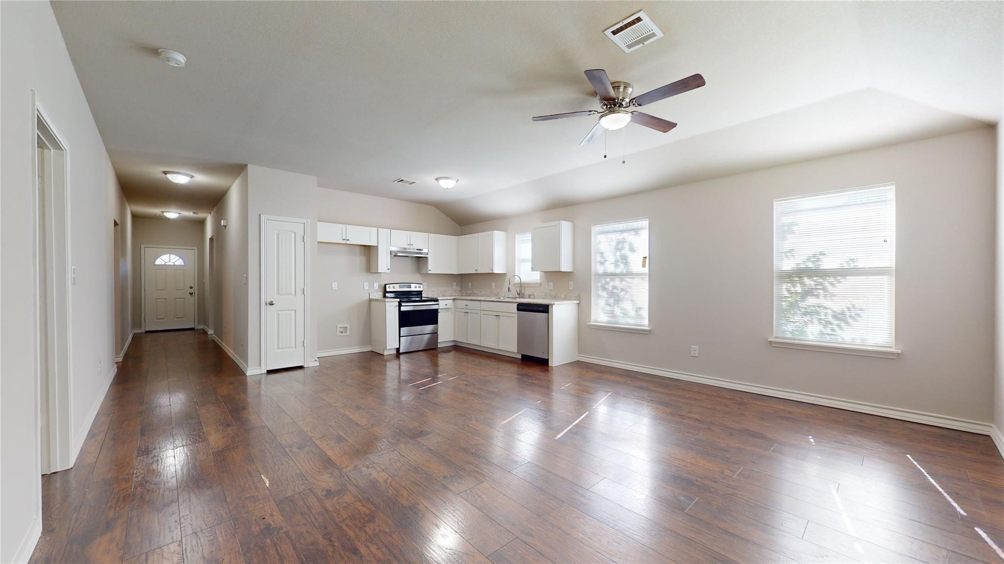 2104 Daniel Street Fort Worth TX 76104