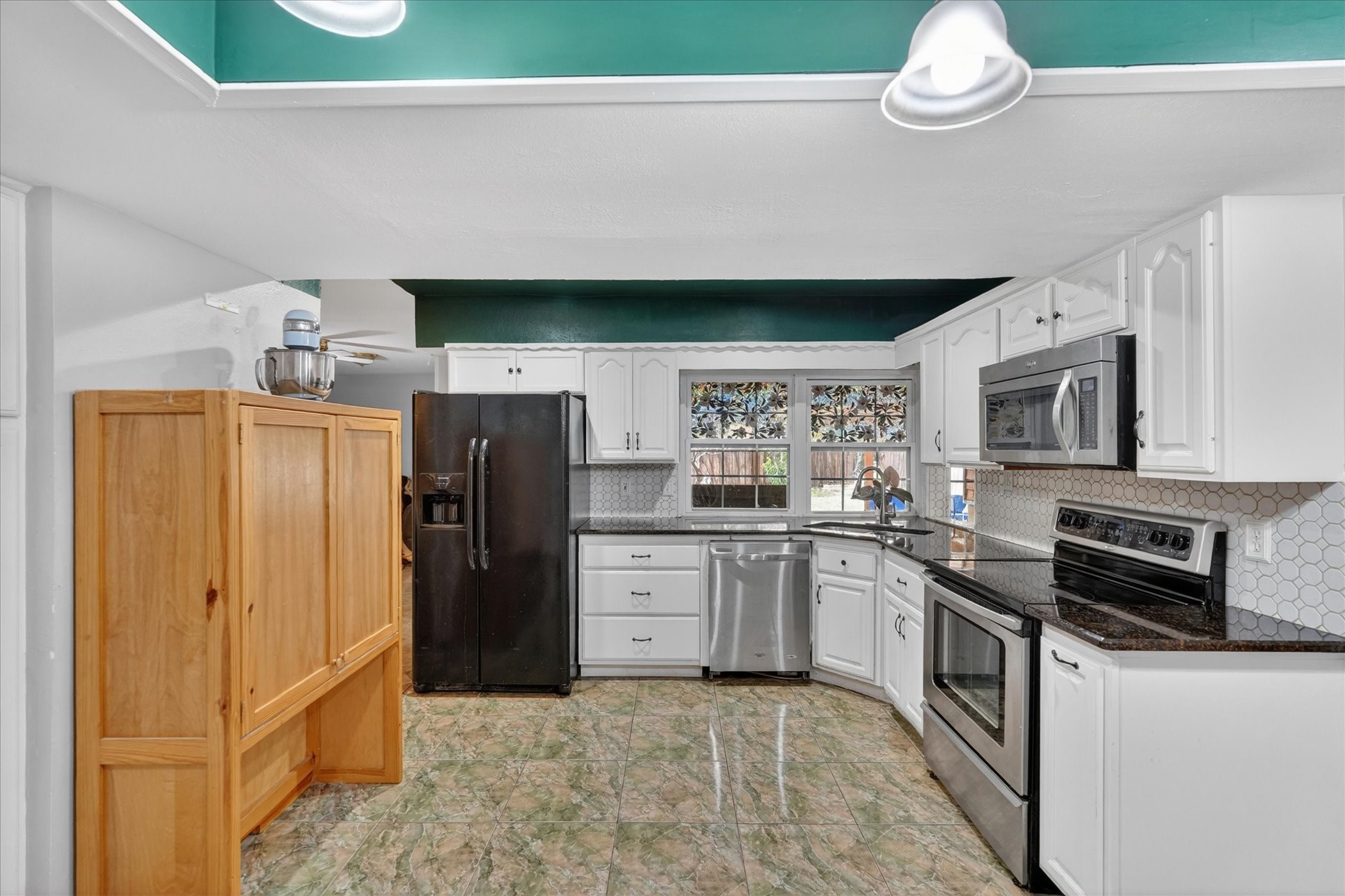 3325 High Plateau Drive Garland TX 75044
