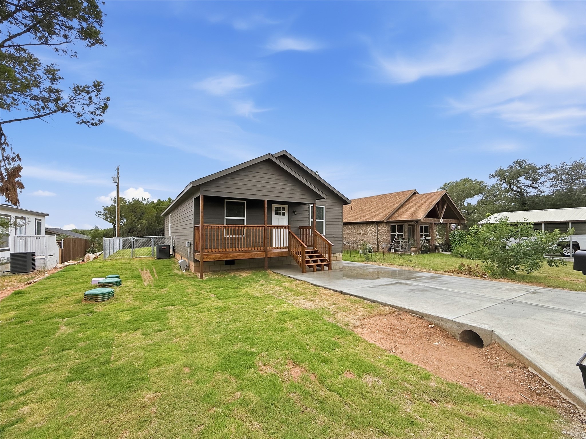 919 Arkansas River Drive Granbury TX 76048