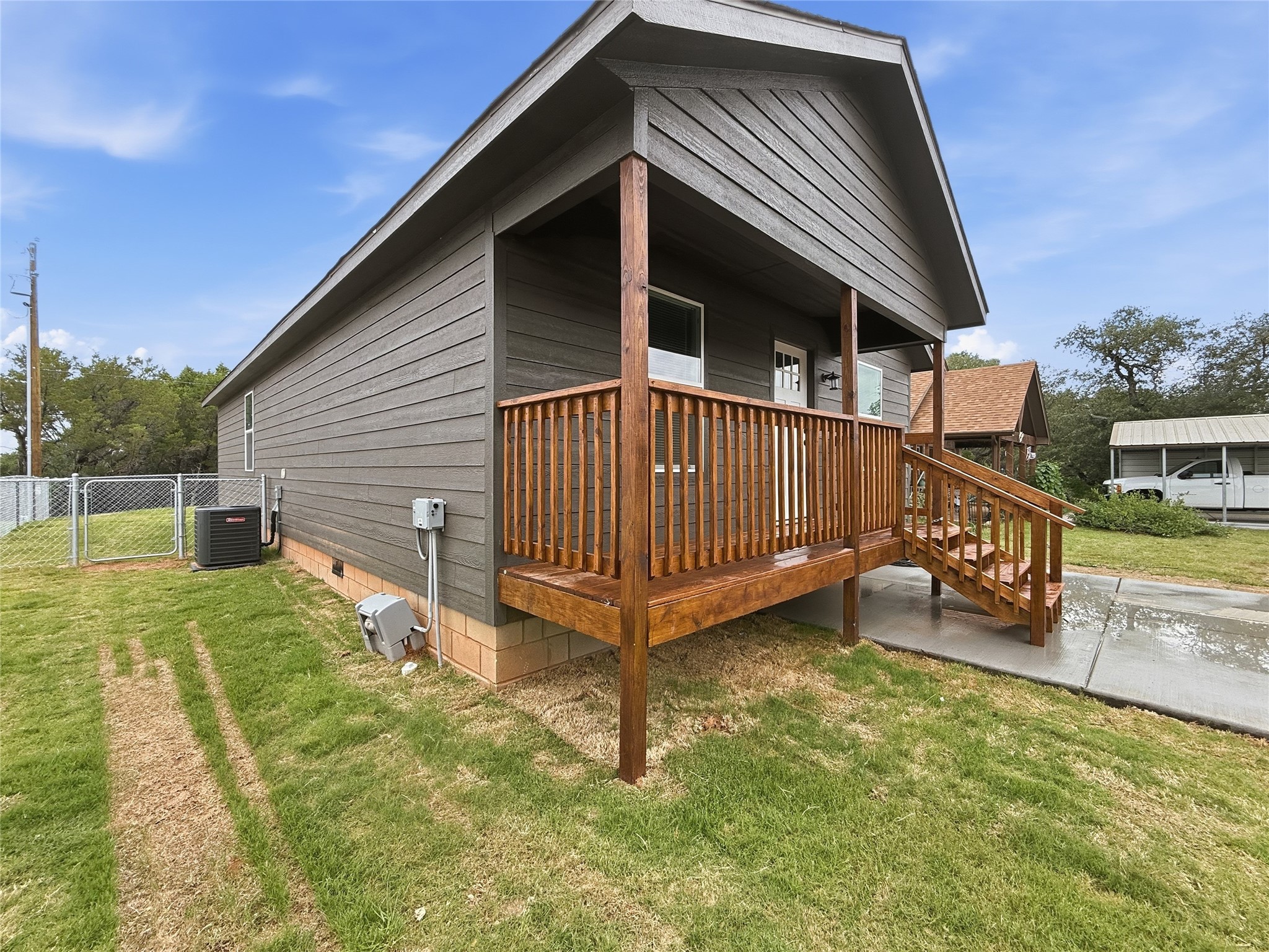 919 Arkansas River Drive Granbury TX 76048