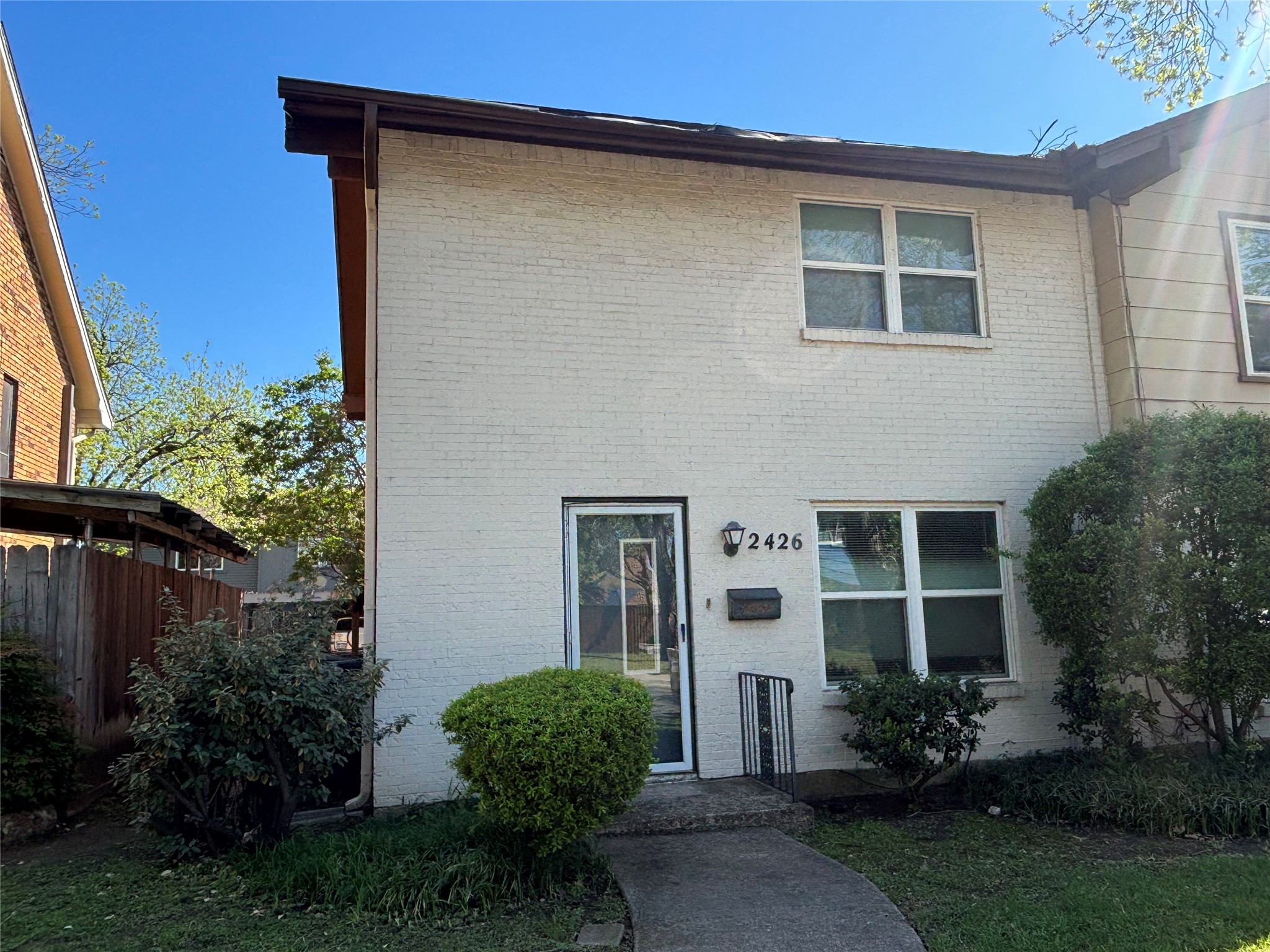 2426 N Graham Drive Arlington TX 76013