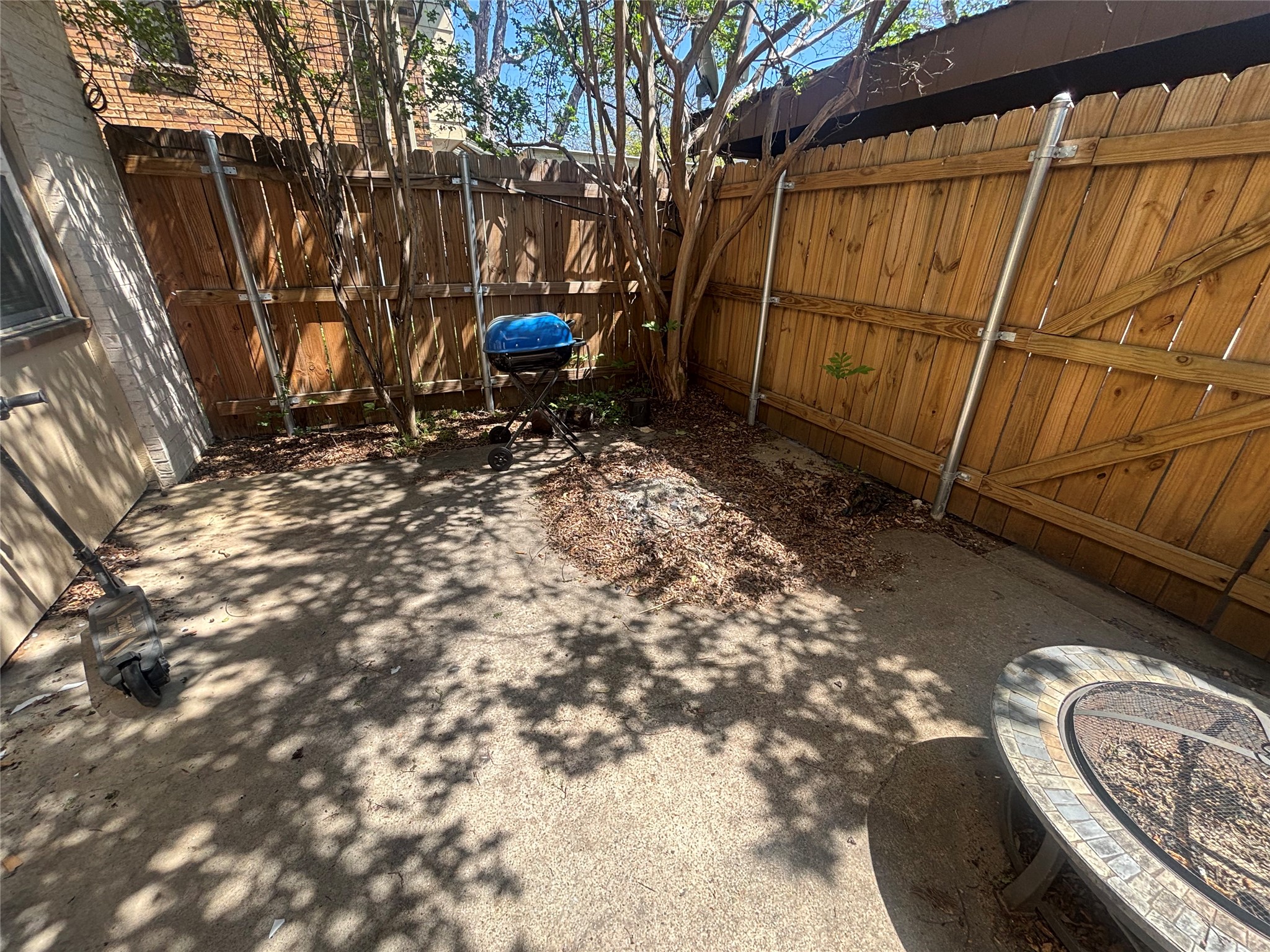 2426 N Graham Drive Arlington TX 76013