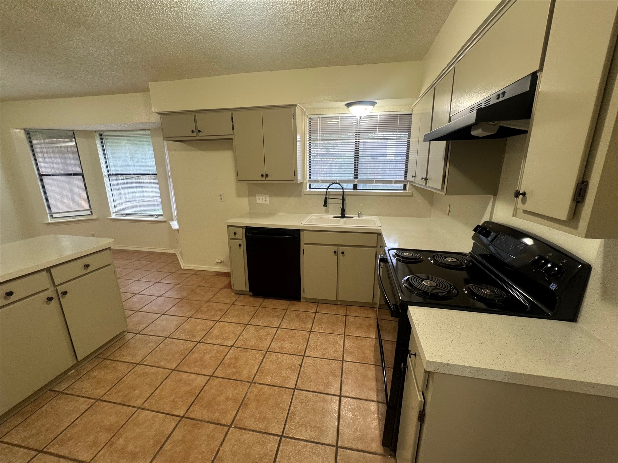 5604 Fireside Drive Arlington TX 76016