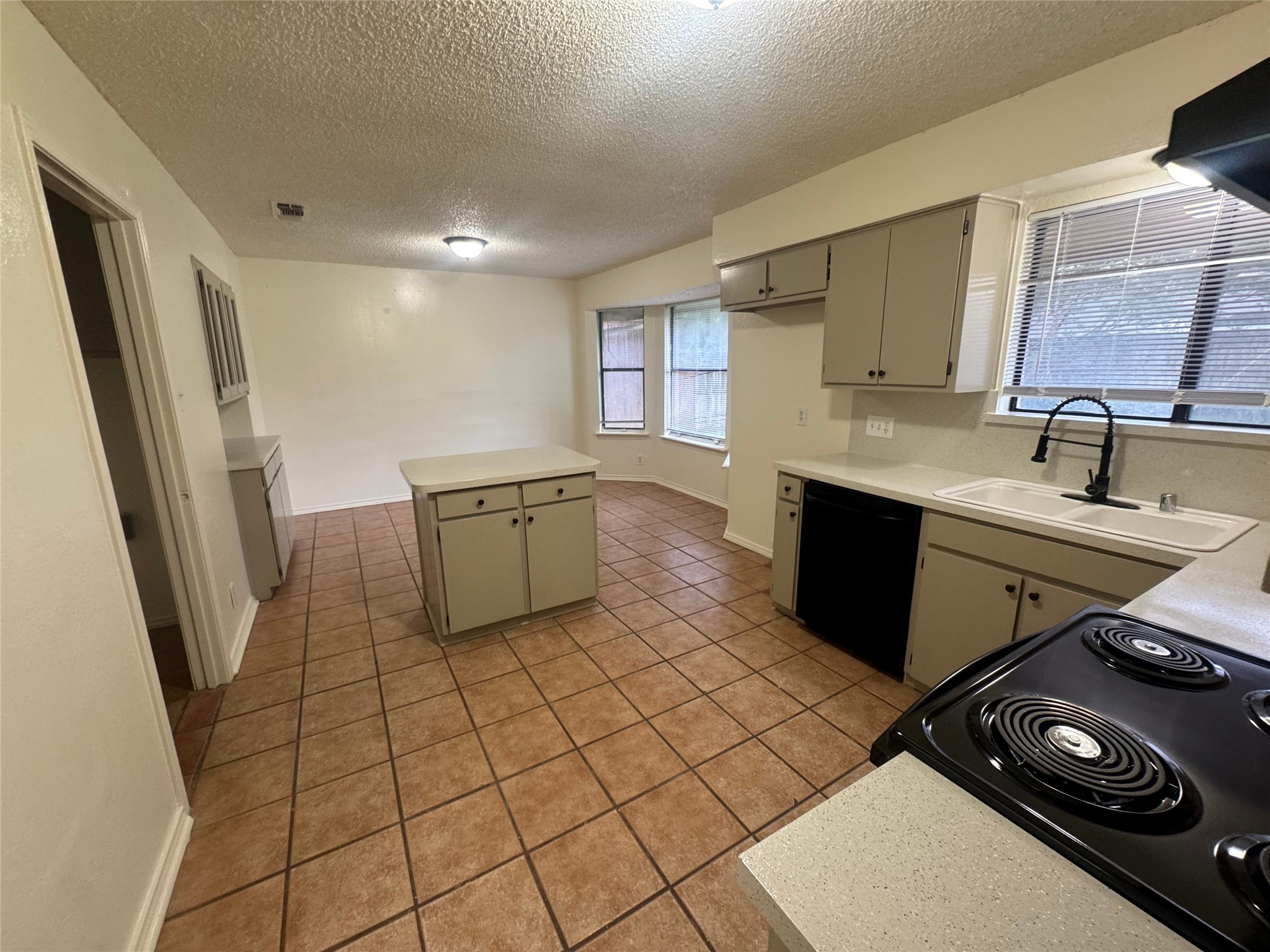 5604 Fireside Drive Arlington TX 76016