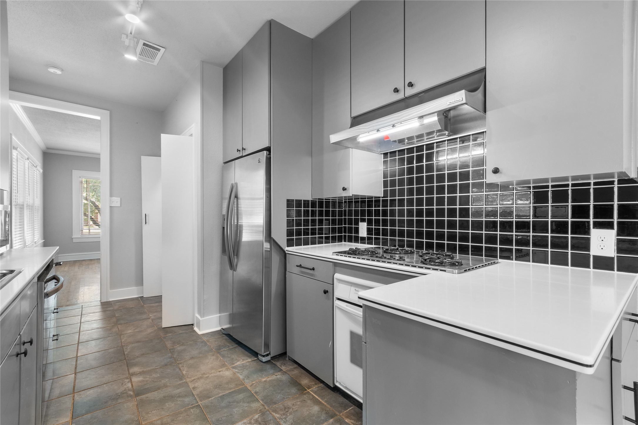 1921 Ben Hall Court Fort Worth TX 76110