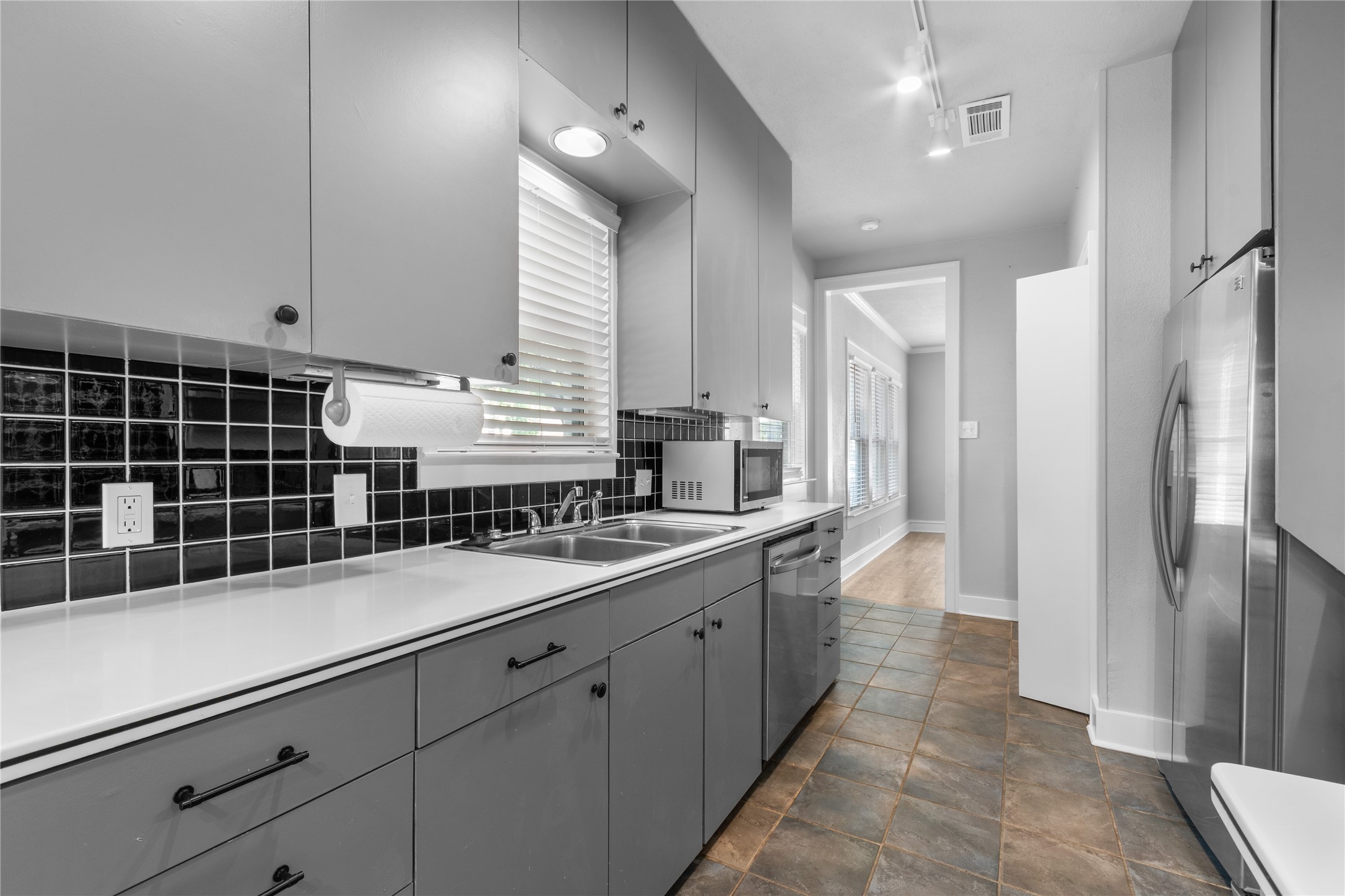 1921 Ben Hall Court Fort Worth TX 76110