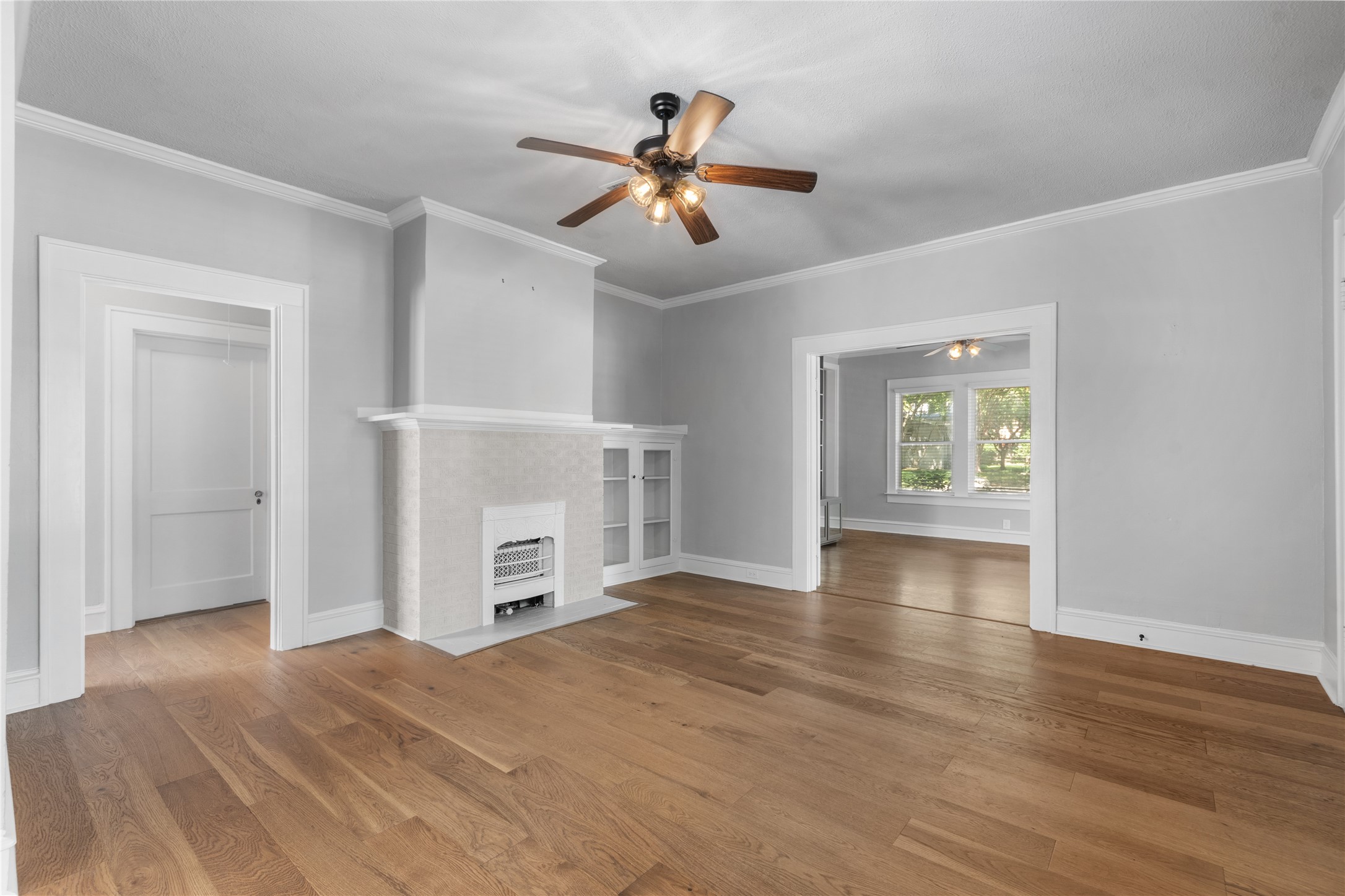 1921 Ben Hall Court Fort Worth TX 76110