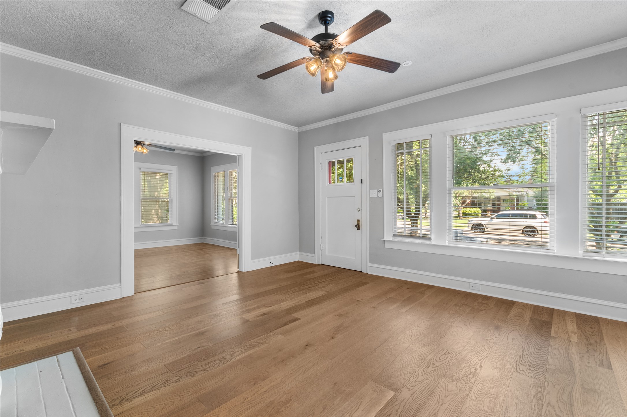 1921 Ben Hall Court Fort Worth TX 76110