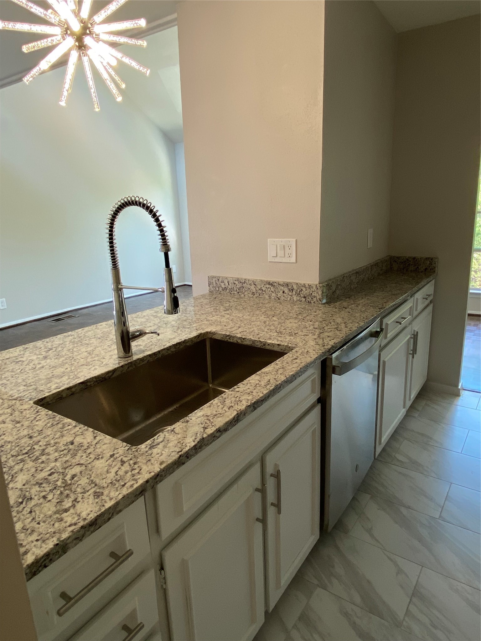 3936 Travis Dallas TX 75204
