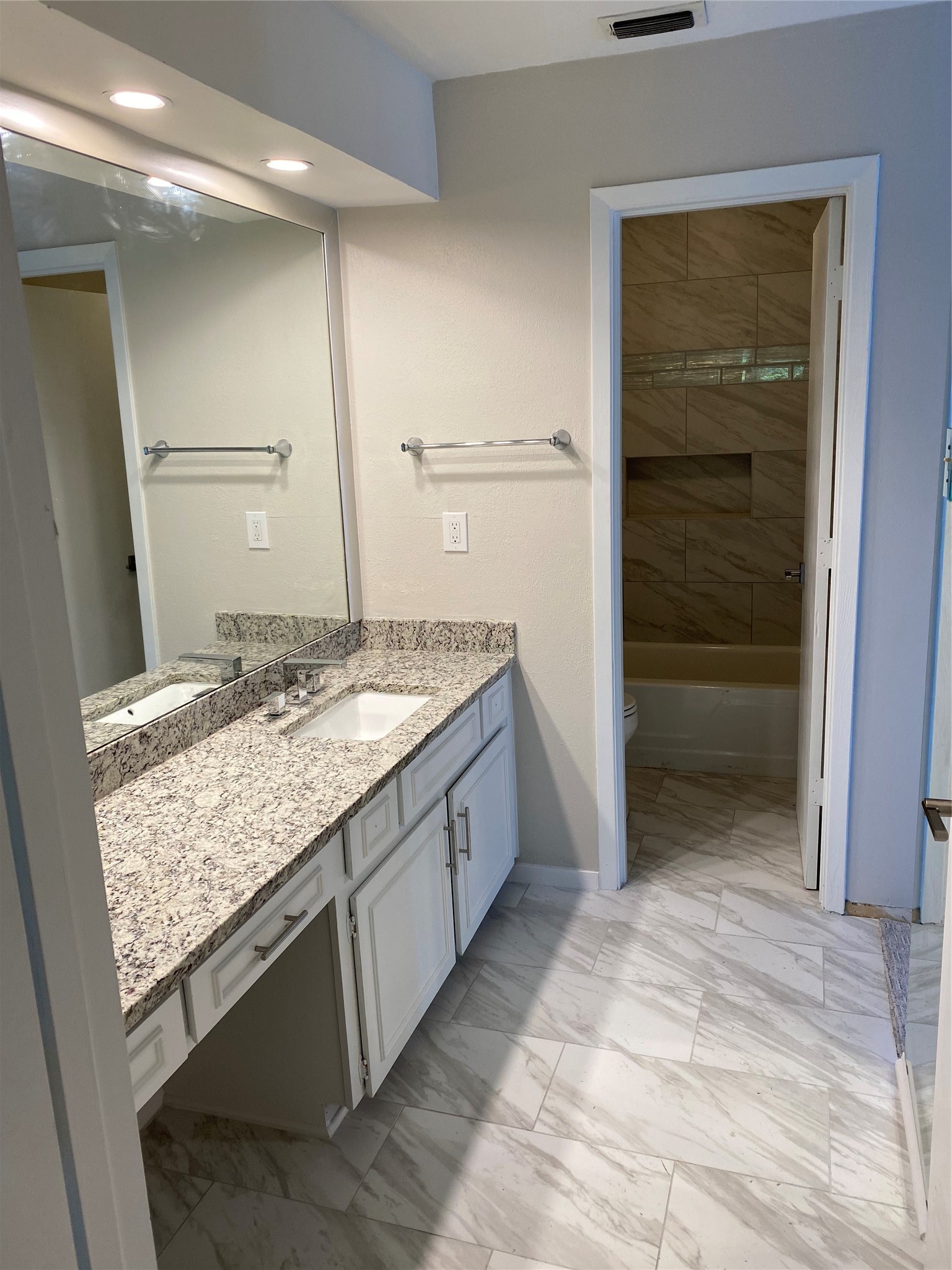 3936 Travis Dallas TX 75204