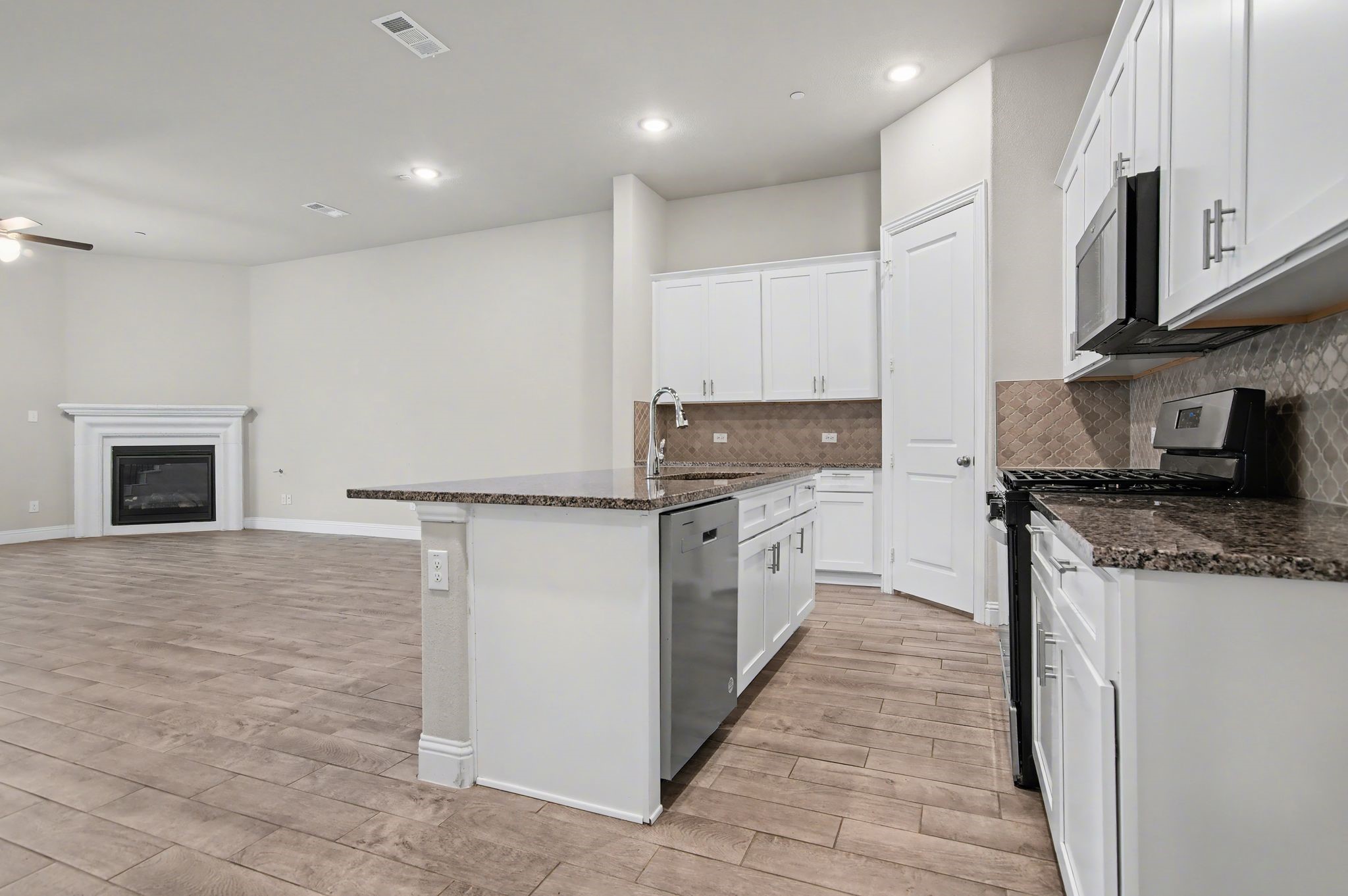 209 Suma Drive Euless TX 76040