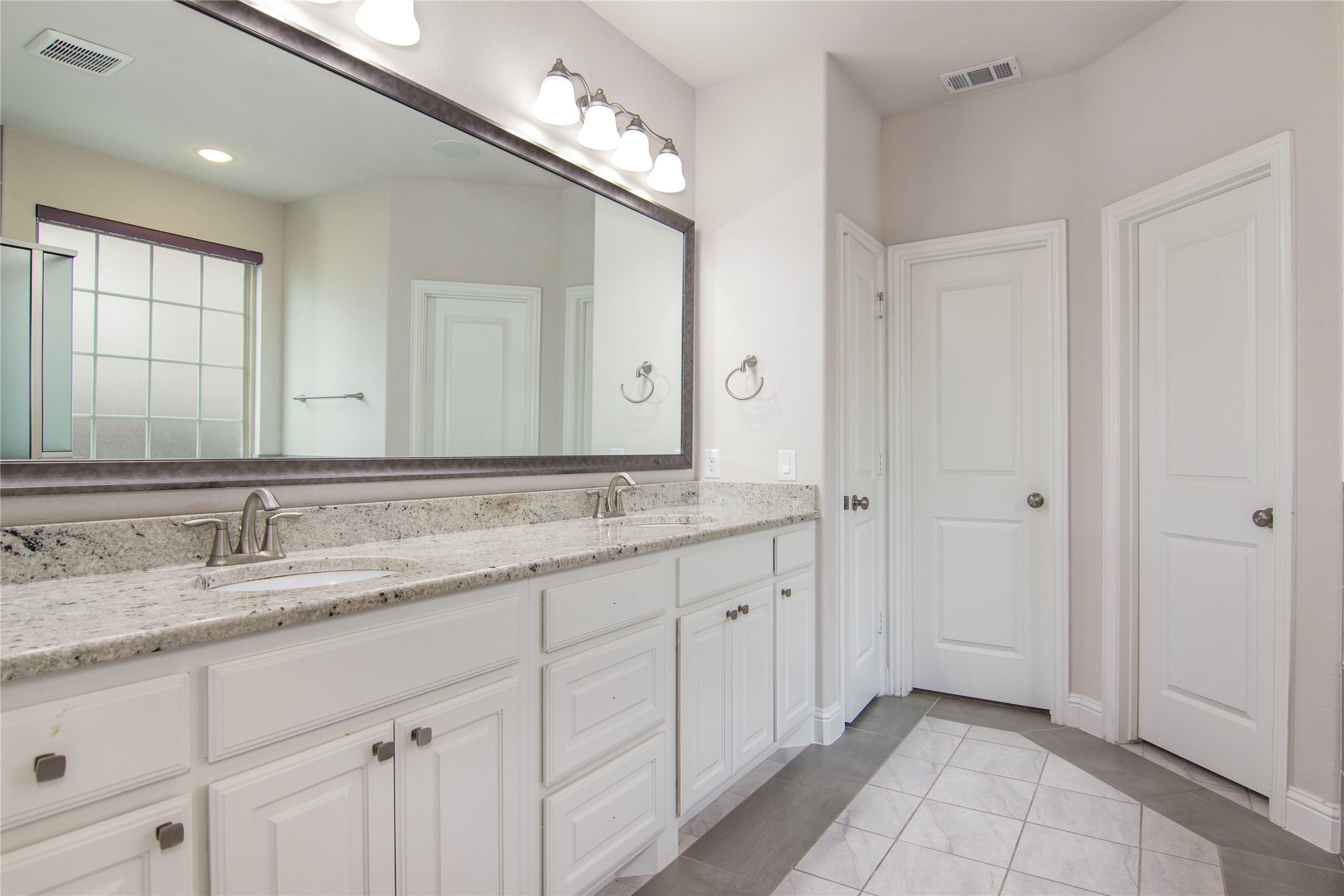 604 Winehart Street Lewisville TX 75056