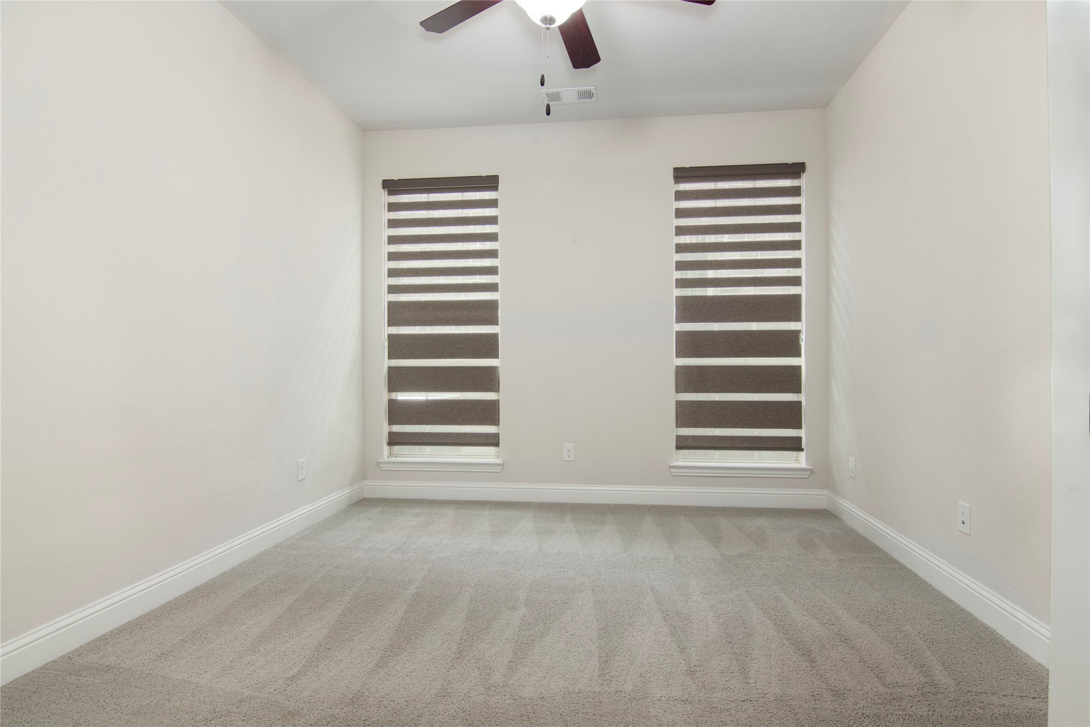 604 Winehart Street Lewisville TX 75056