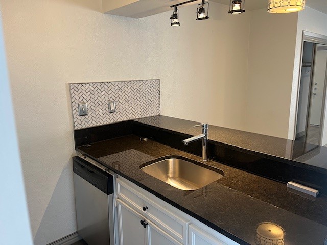2800 Douglas Avenue Dallas TX 75219