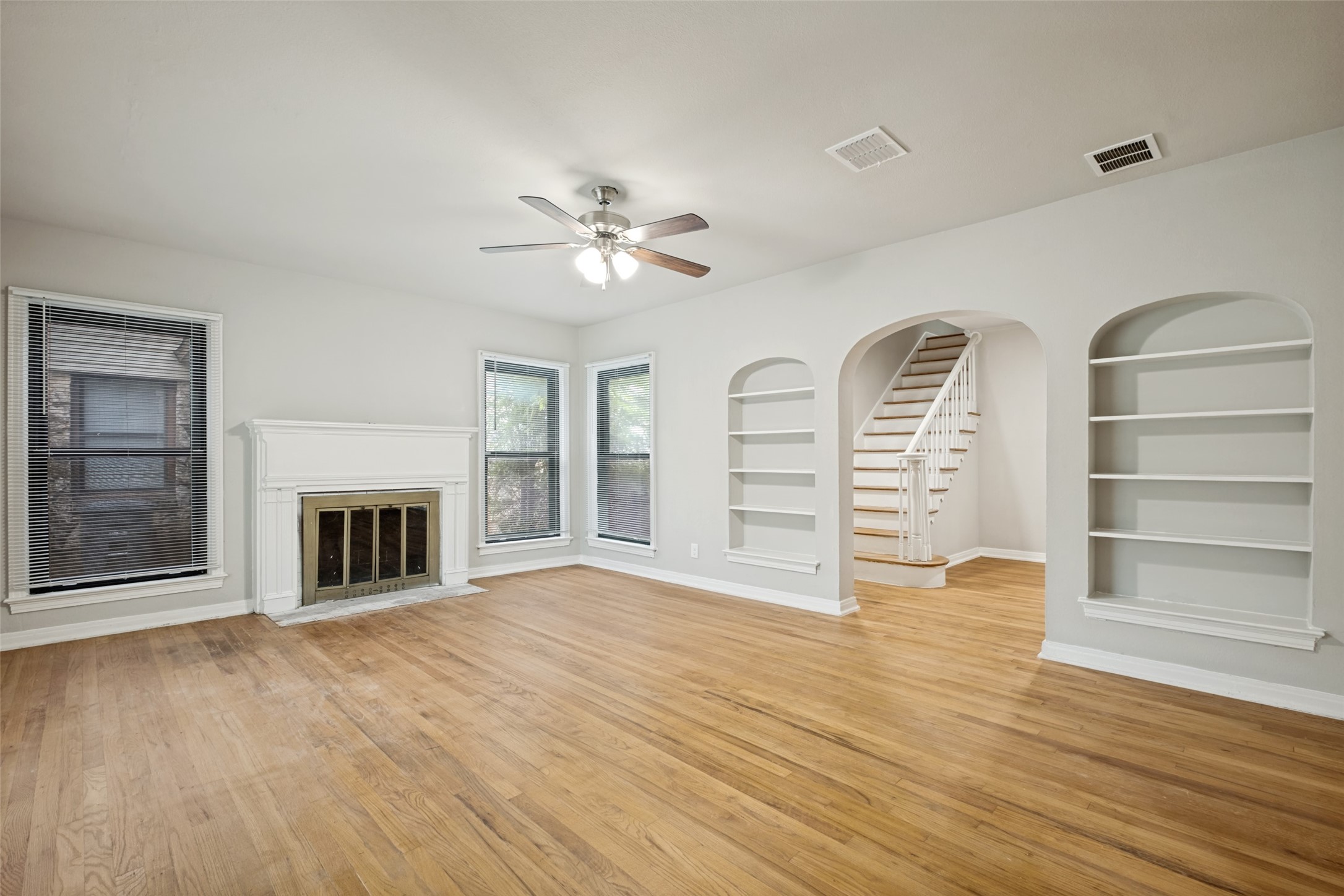 1835 Norfolk Avenue Dallas TX 75203